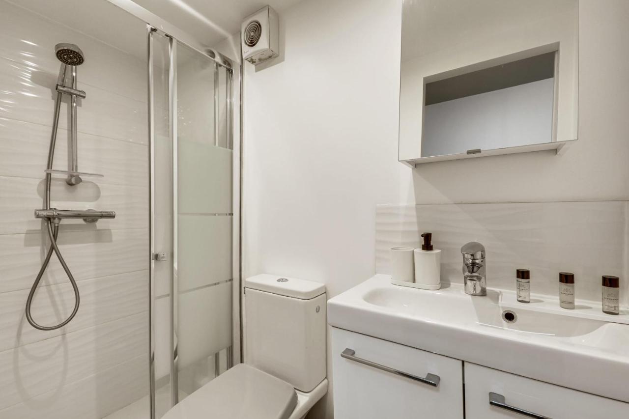 Modern French Studio In * Paris