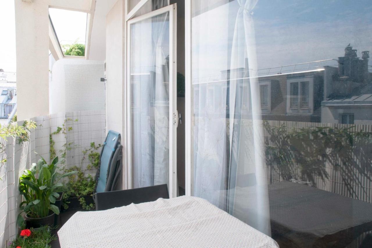 Nice 34m With Balcony In The Heart Of