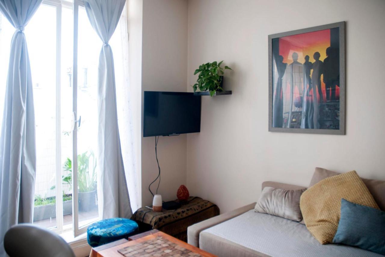 Nice 34m With Balcony In The Heart Of Paris