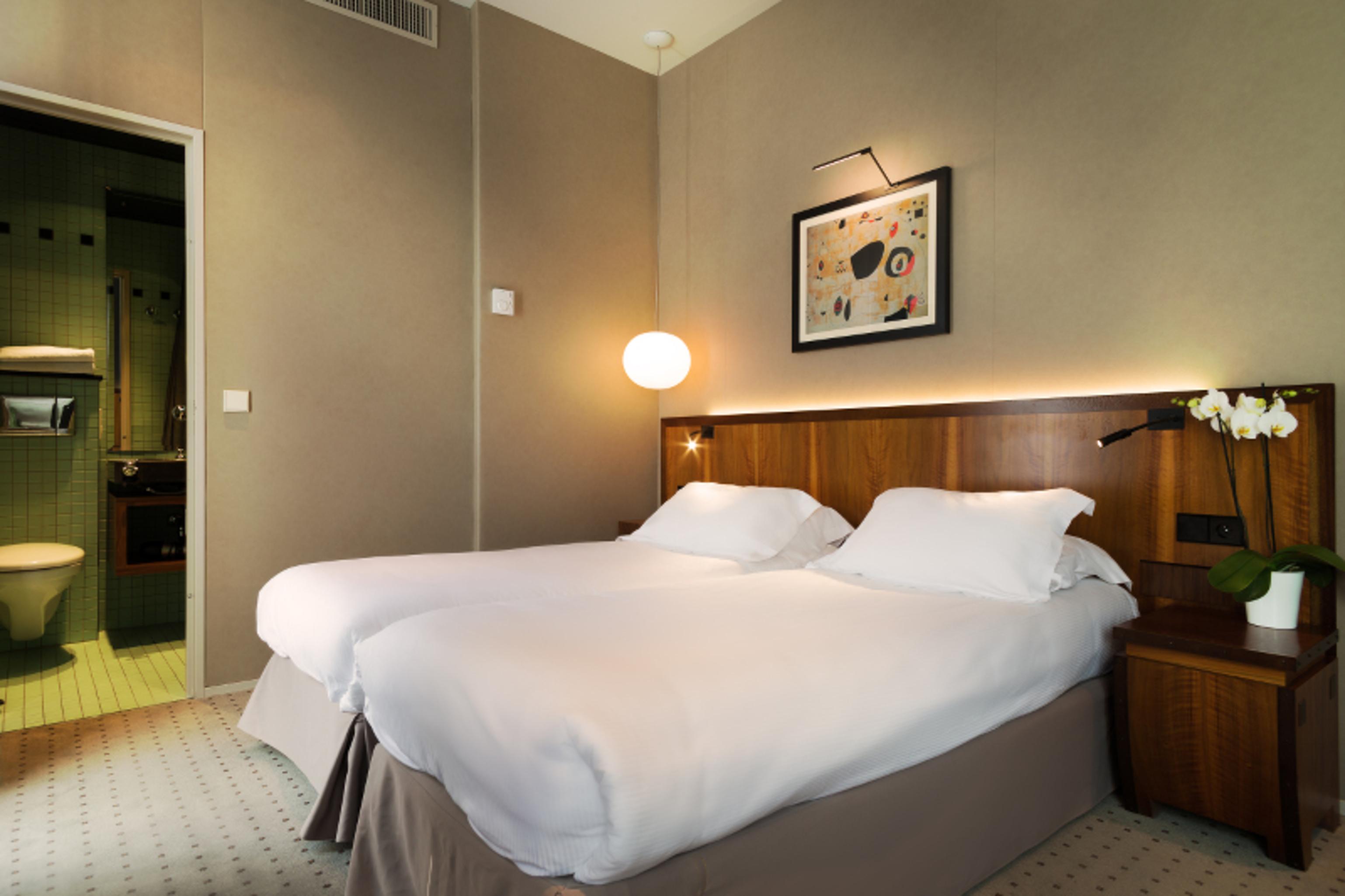 Chateaudun Opéra Hotel 3*