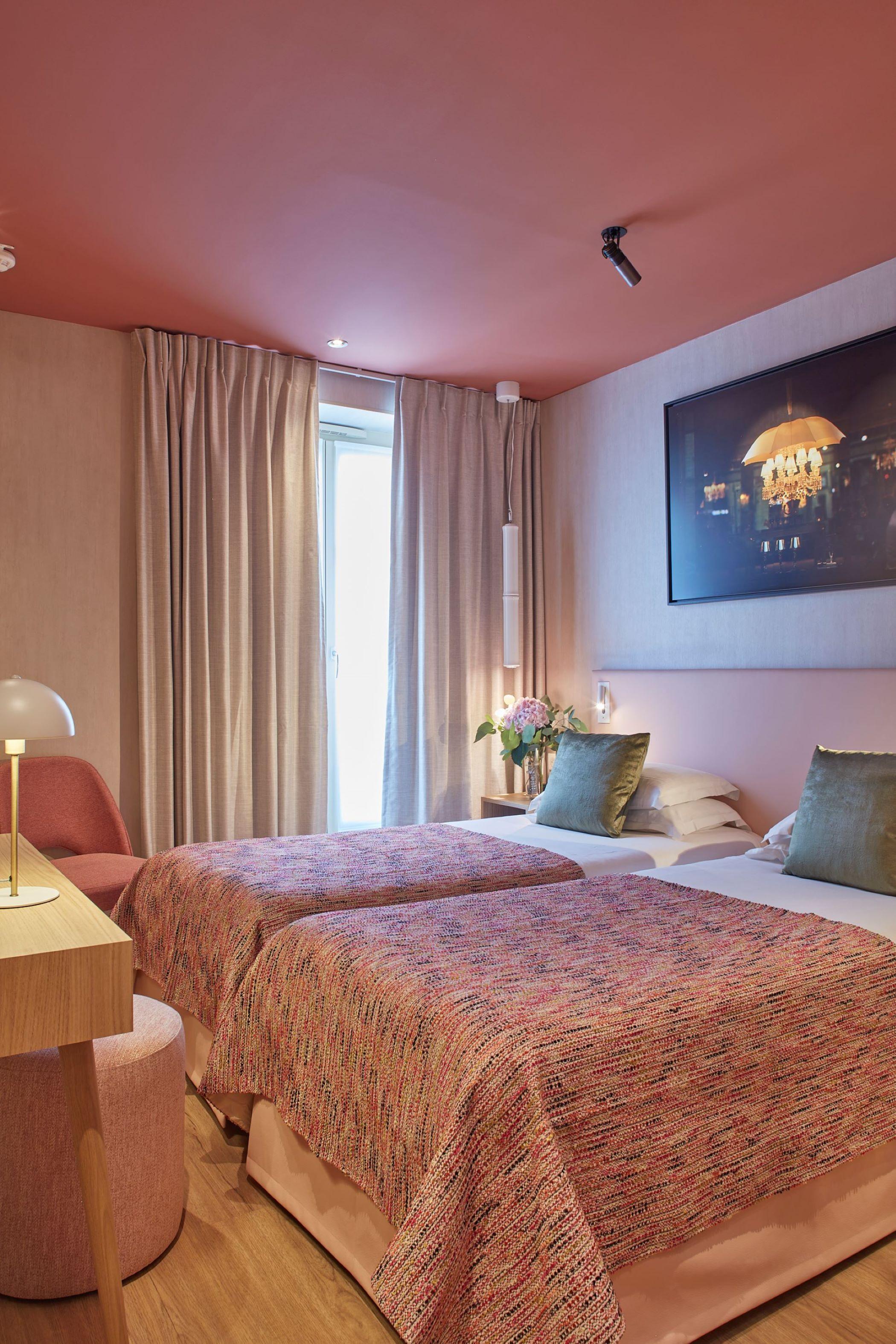 Atmospheres 4* Paris