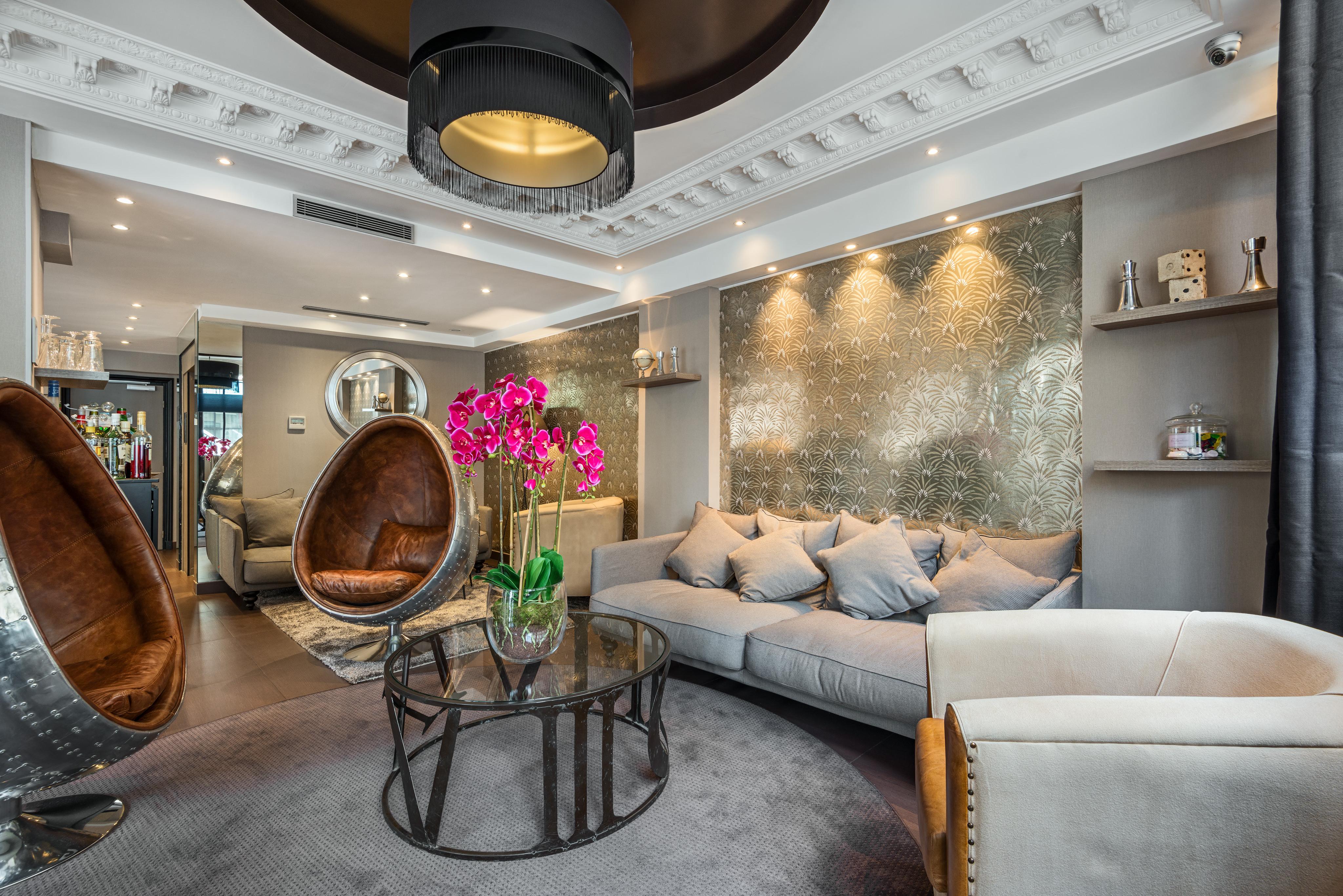 Elysées Bassano 4* Parigi
