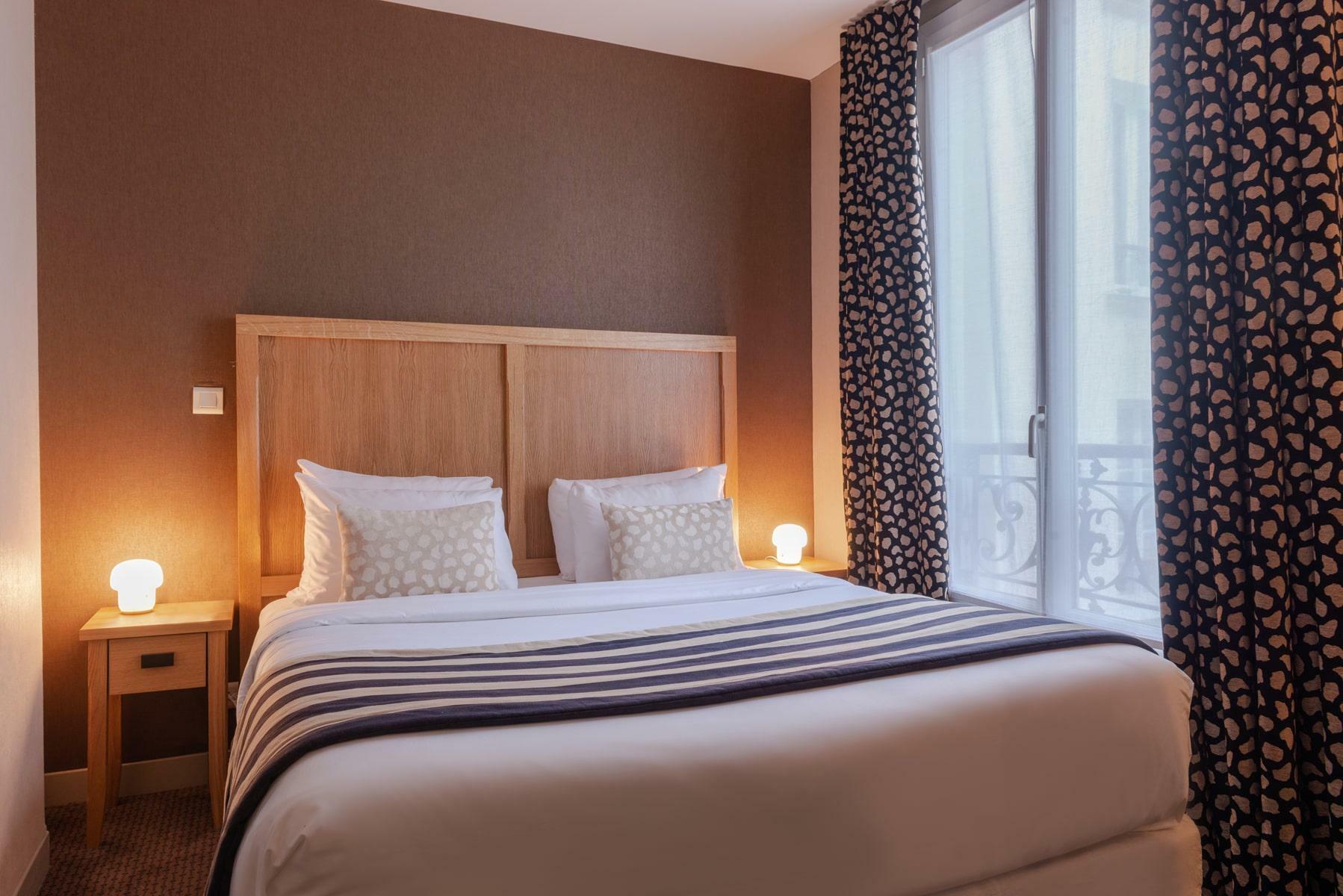 29 Lepic Hotel