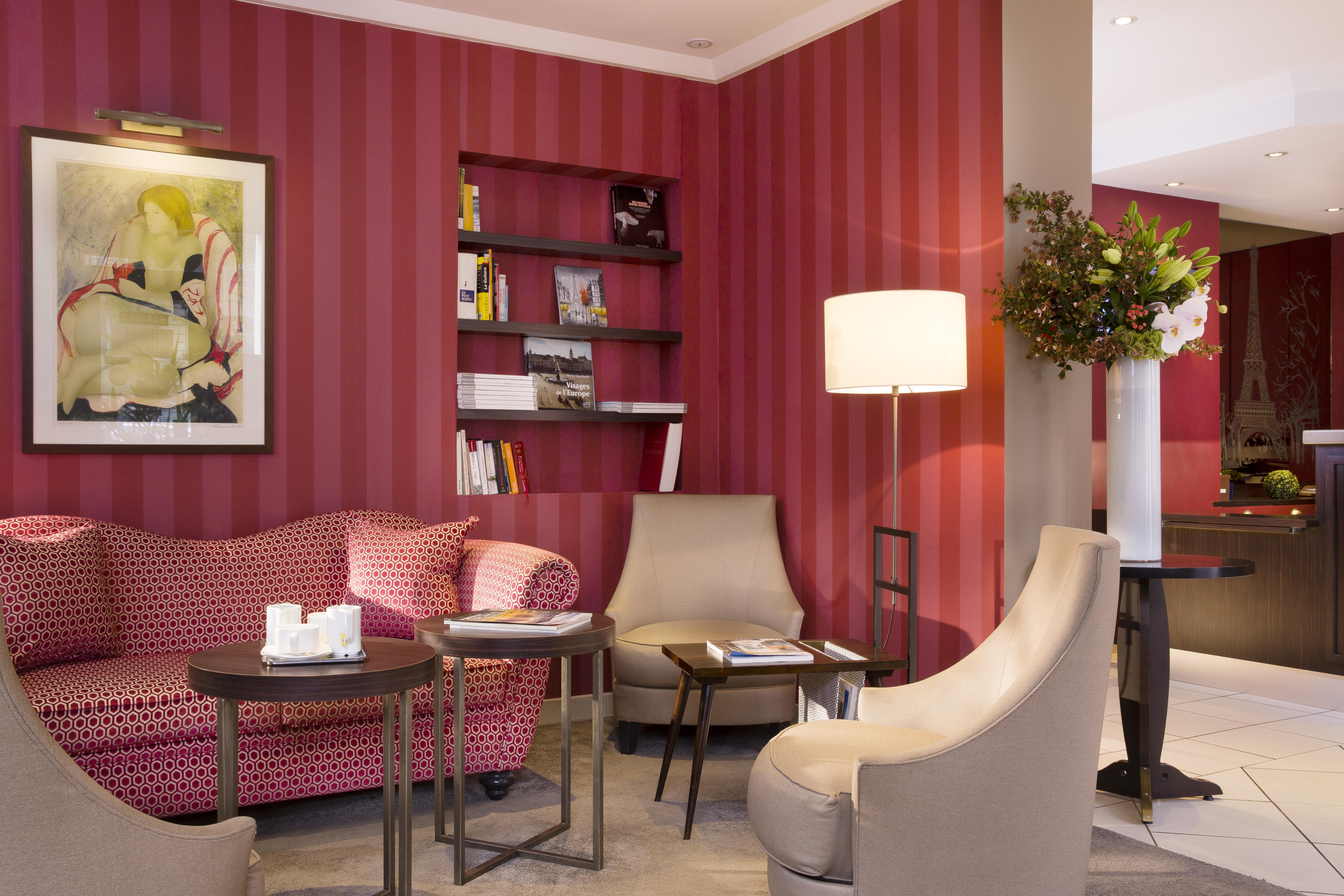 Hotel Europe Eiffel 3*