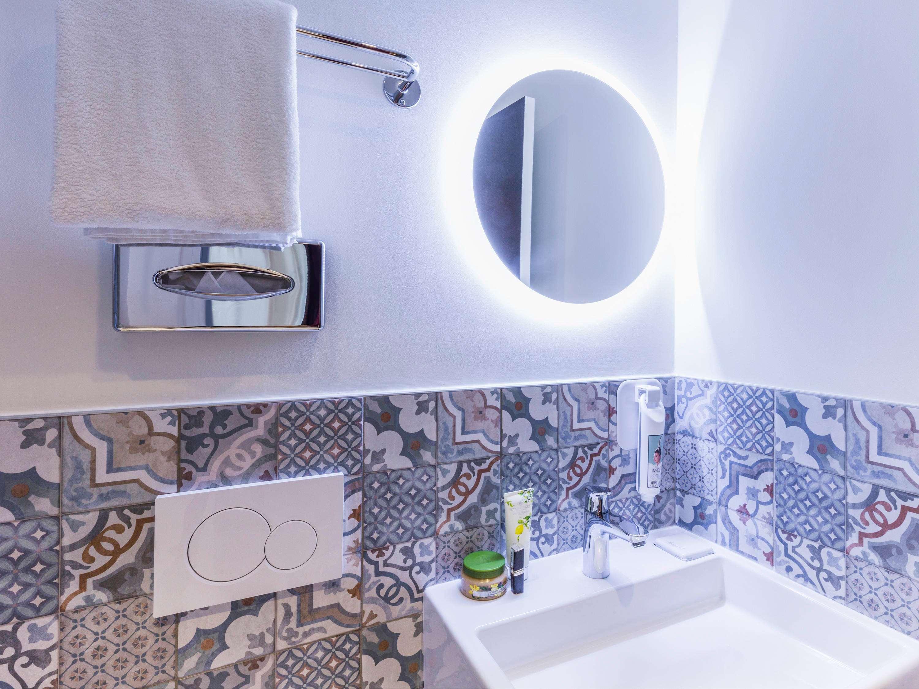 Ibis Styles Gare De L'est Tgv 3*
