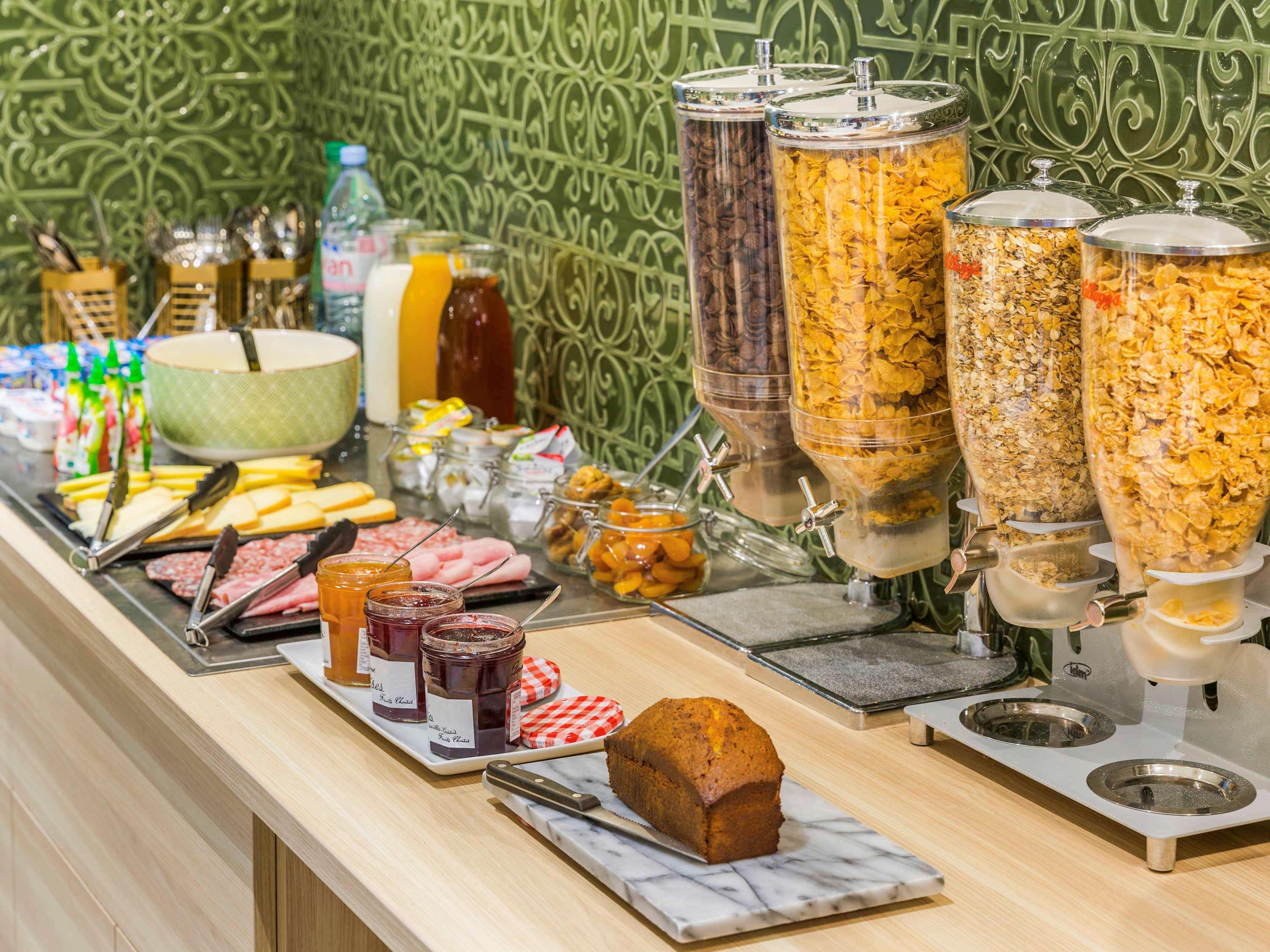 Hotel Ibis Styles Gare De L'est Tgv 3*