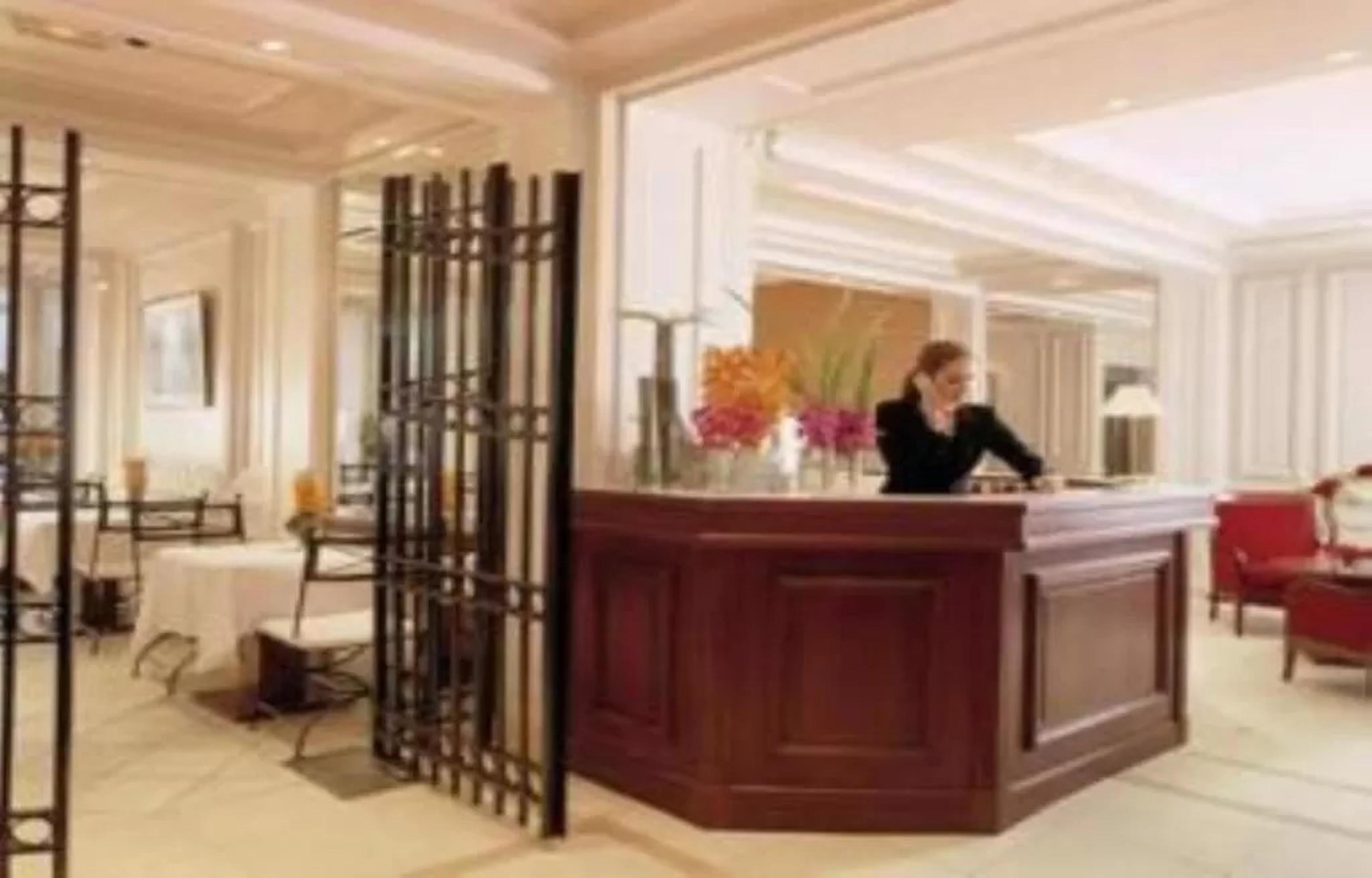 Unic Renoir Saint-germain Hotel 3*