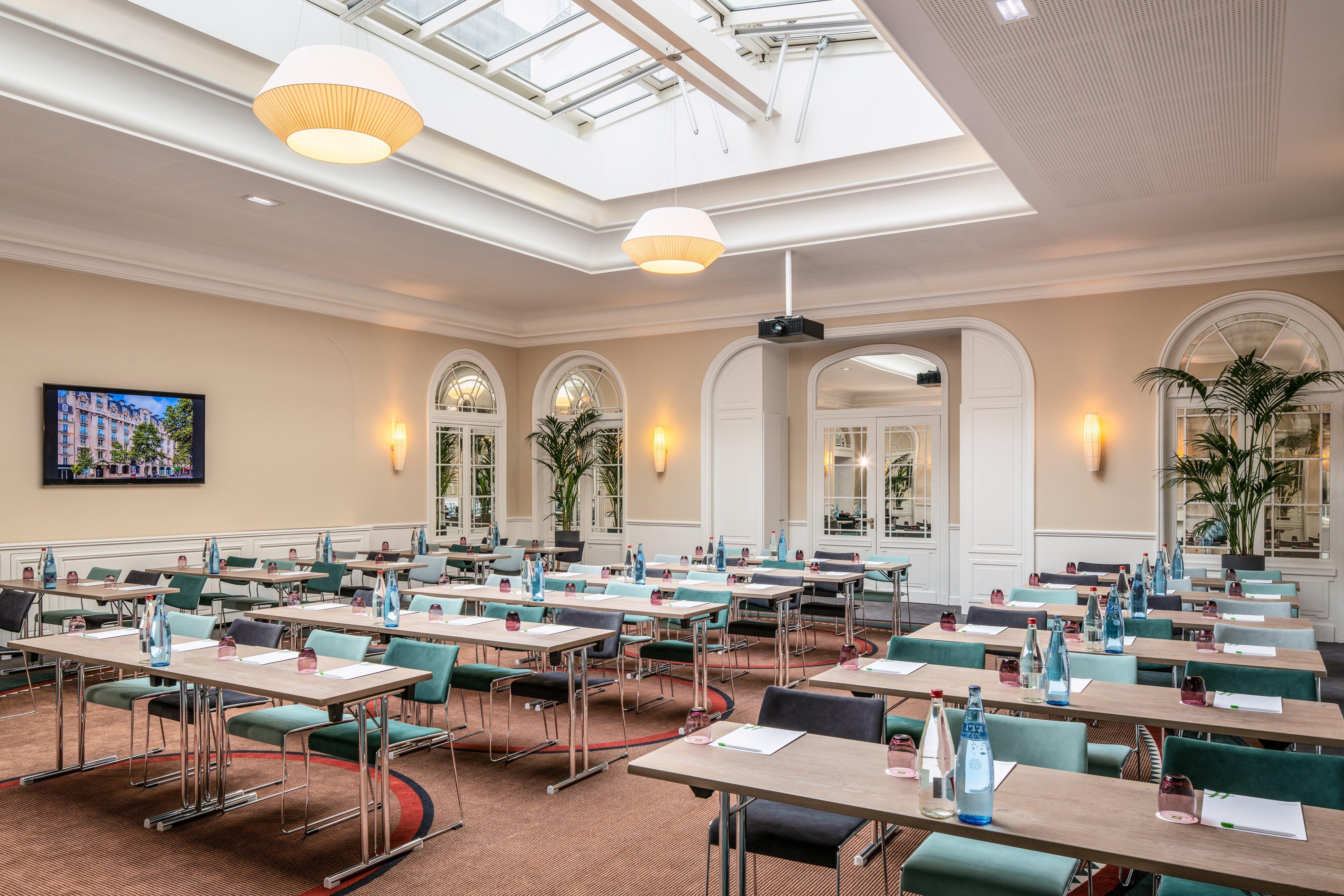 Hotel Holiday - Gare De Lyon Bastille By Ihg 4*