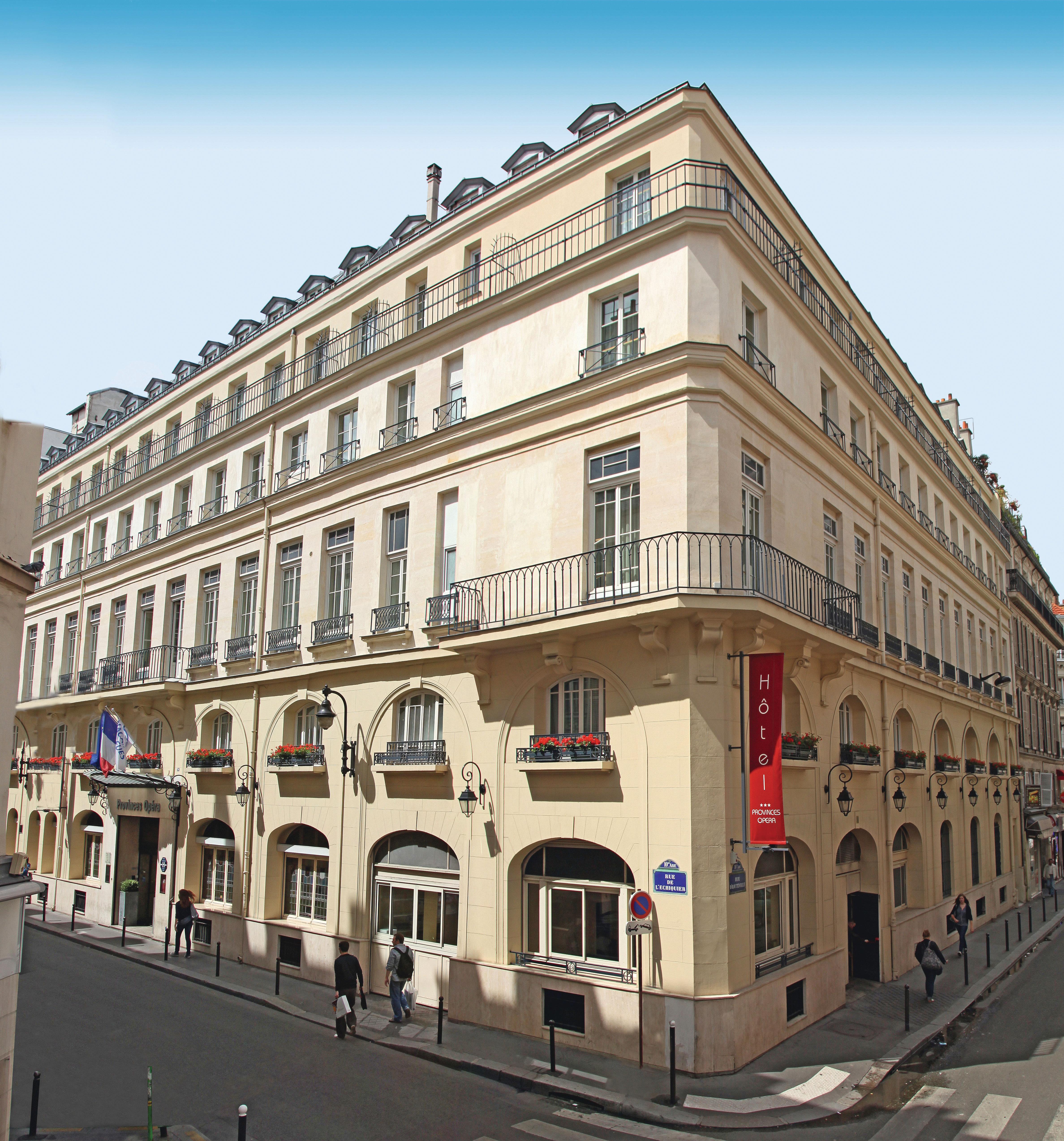 Bleues Provinces Opera Hotel