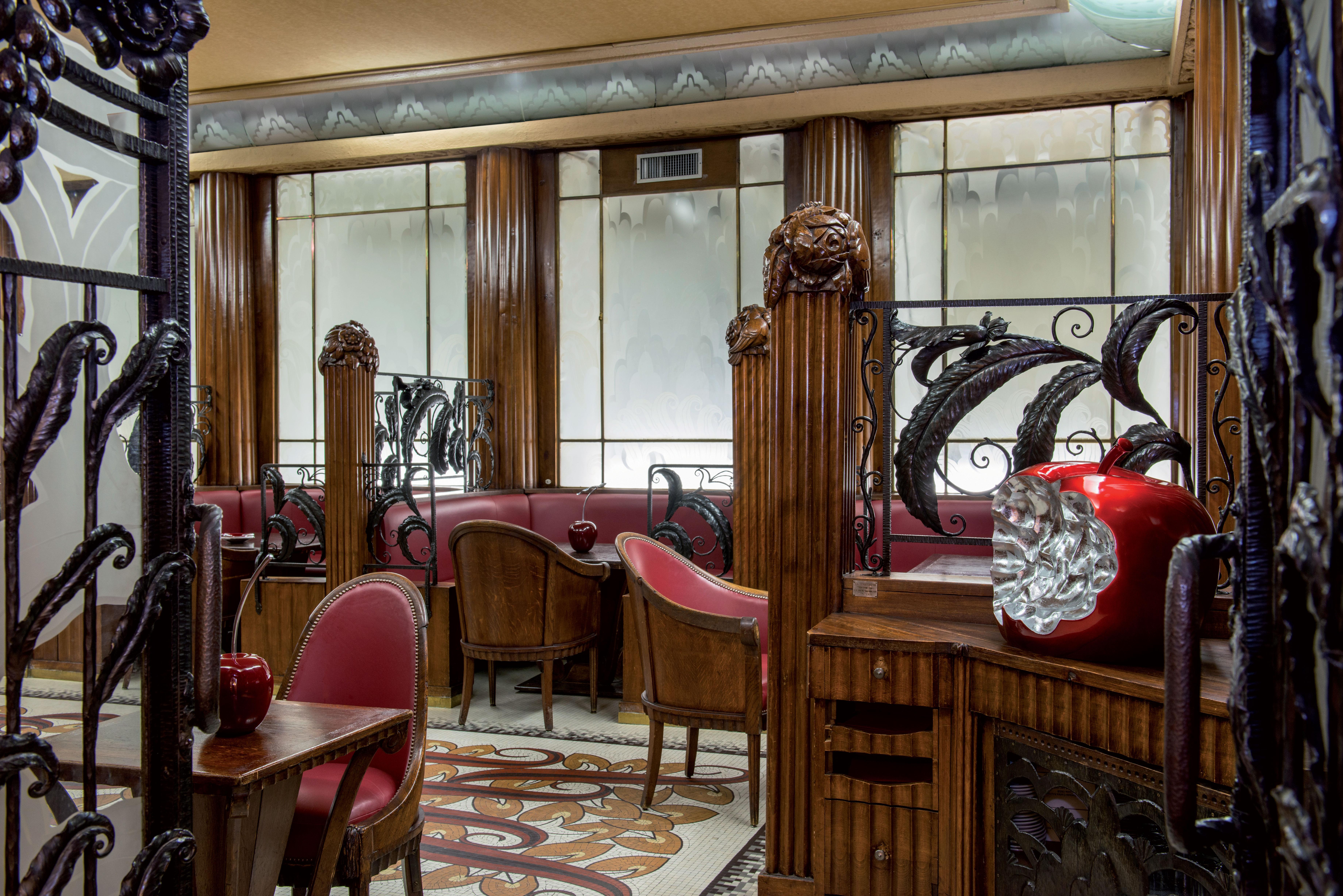 Bleues Provinces Opera Hotel