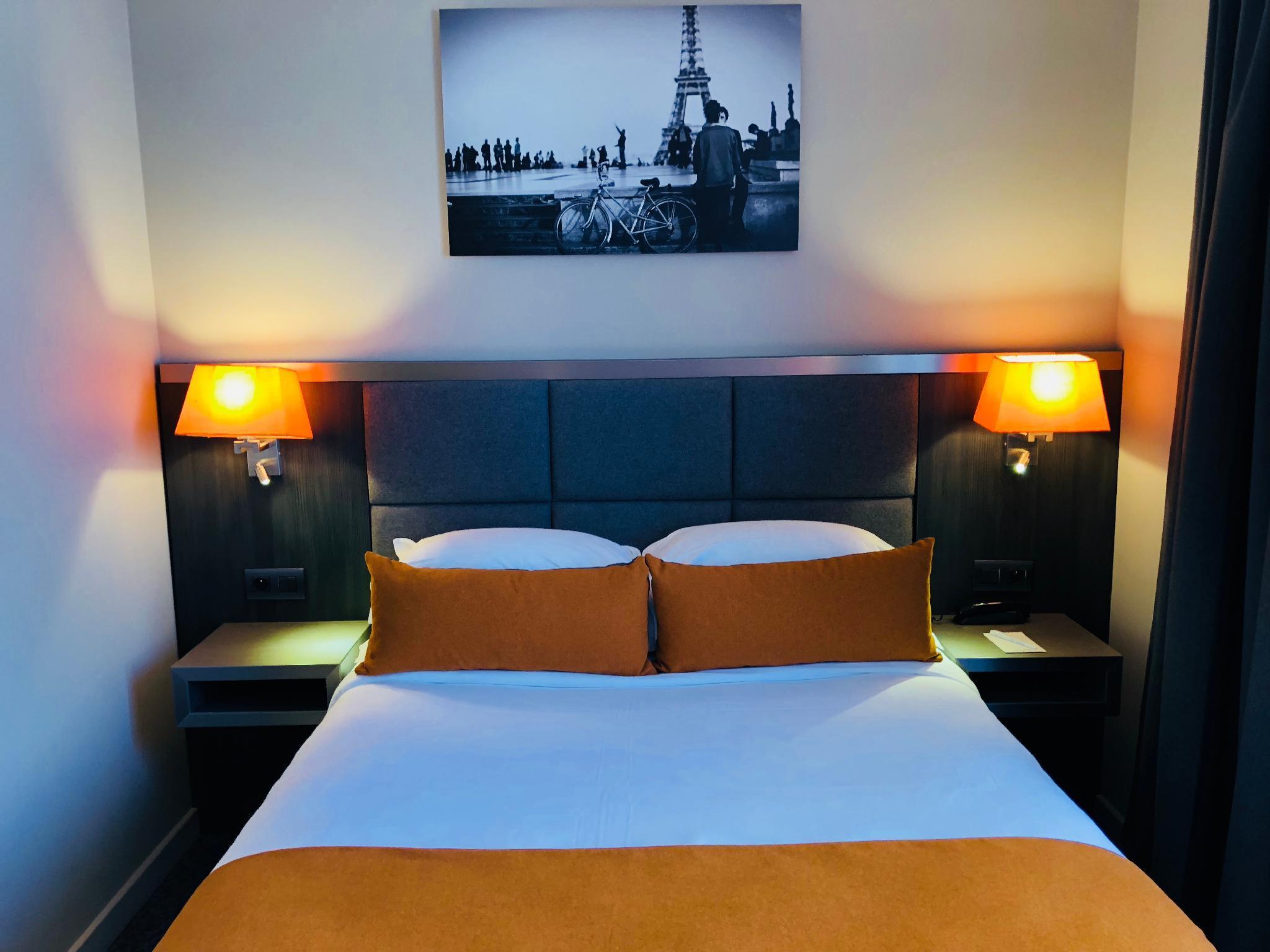 Hotel Western Empire Elysees Paris