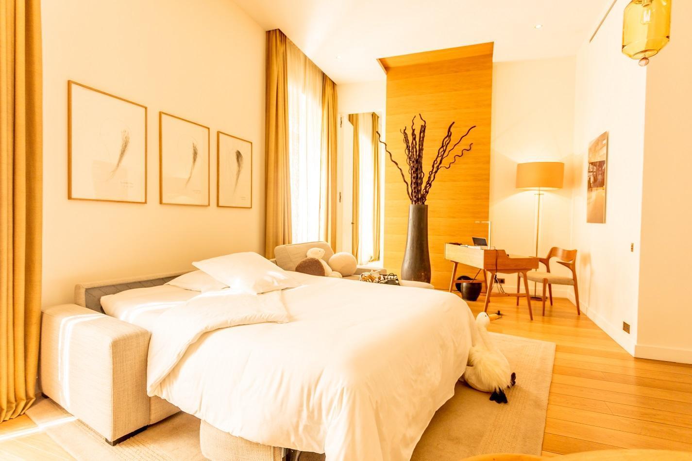 Marignan Champs-elysées Hotel