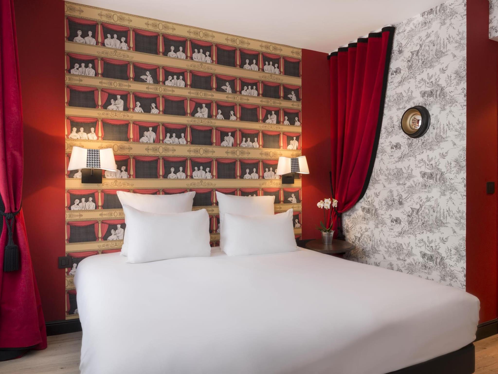 Sacha Hotel