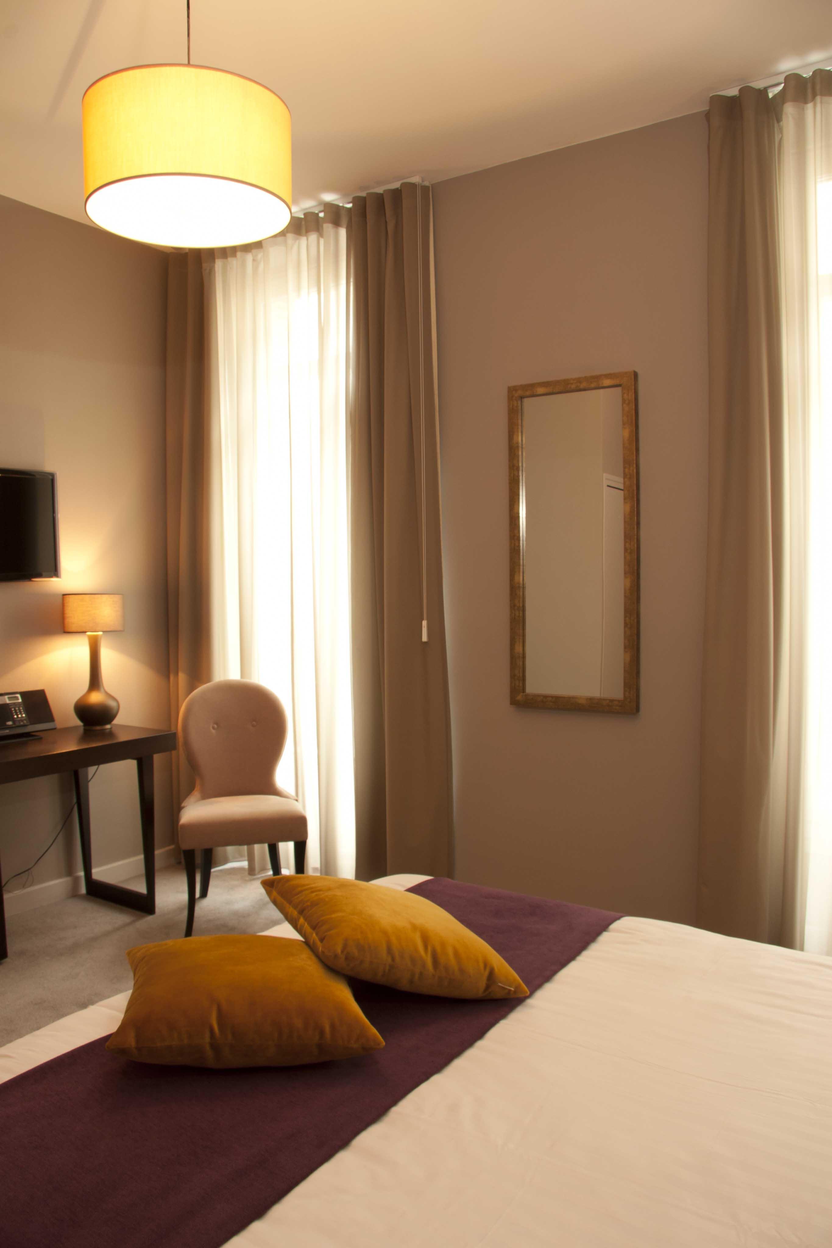 Sonder Le Frochot Hotel