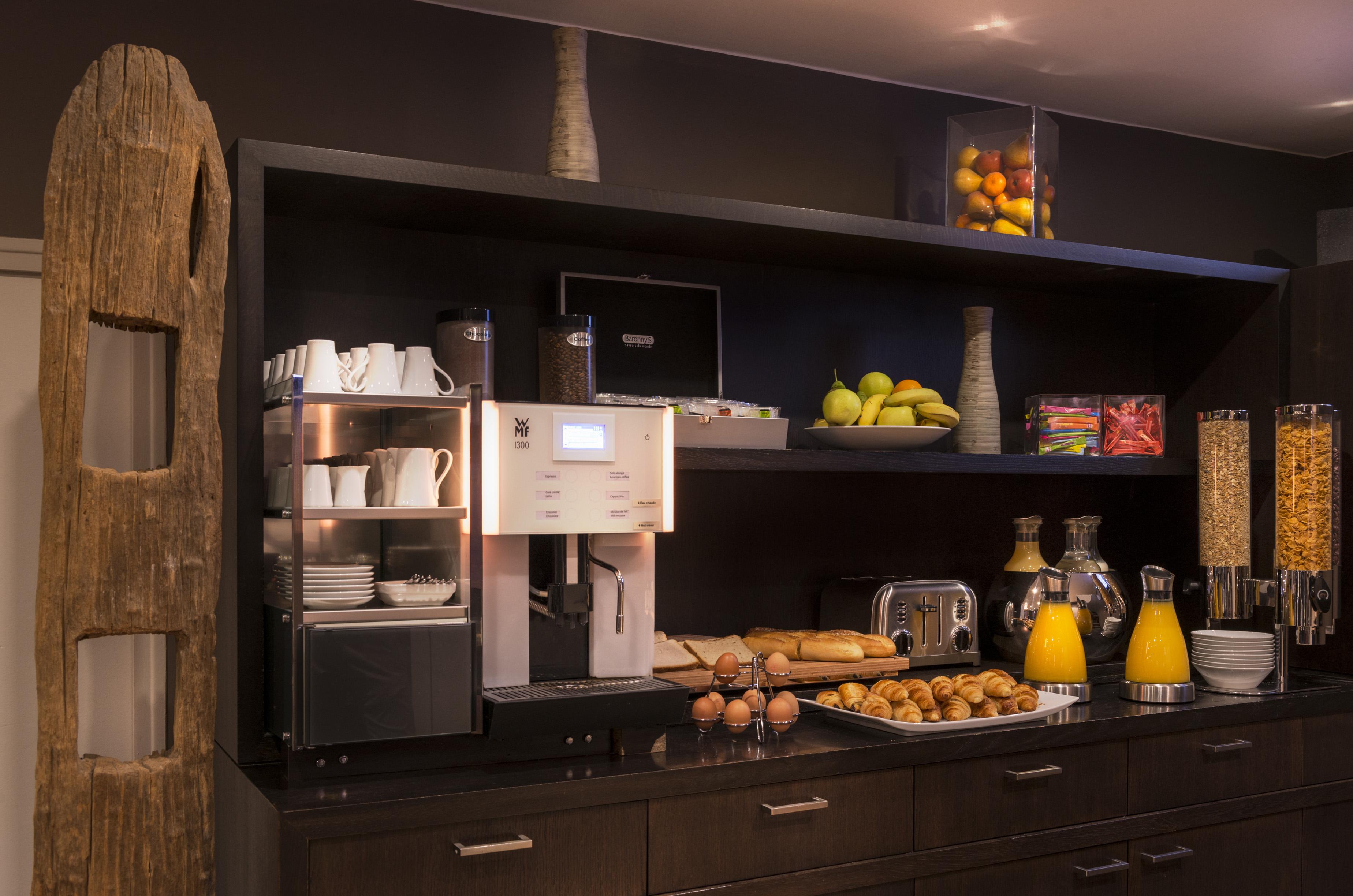 Sonder Le Frochot Hotel
