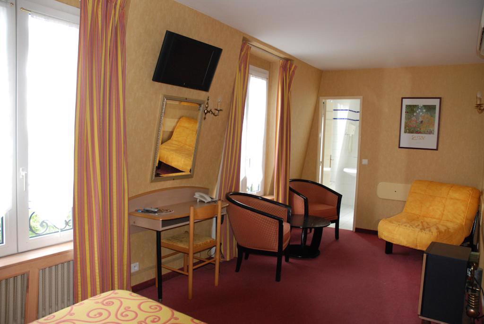 Transcontinental Hotel 2*