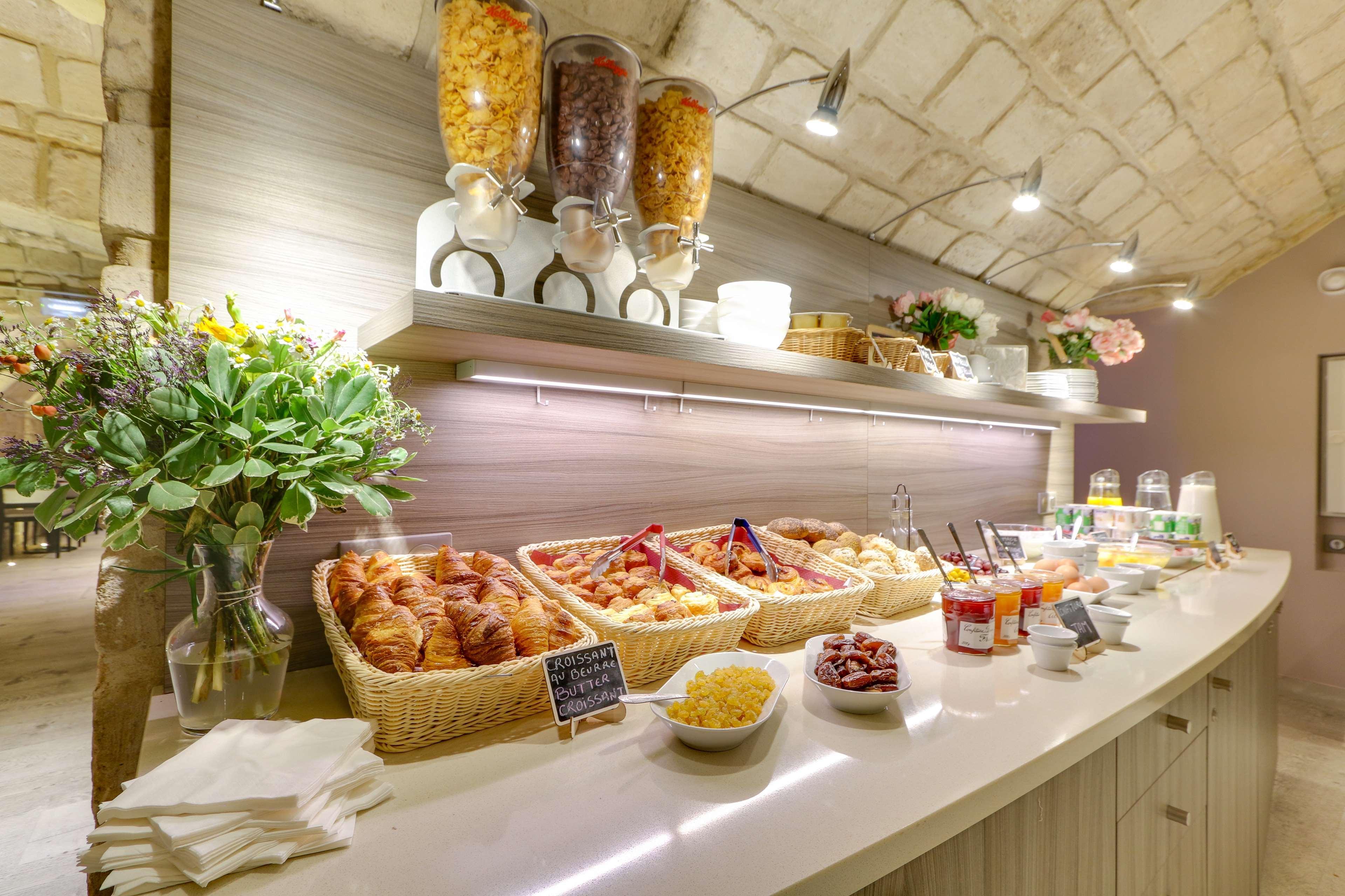 Sure By Western Gare Du Nord Hotel 3*