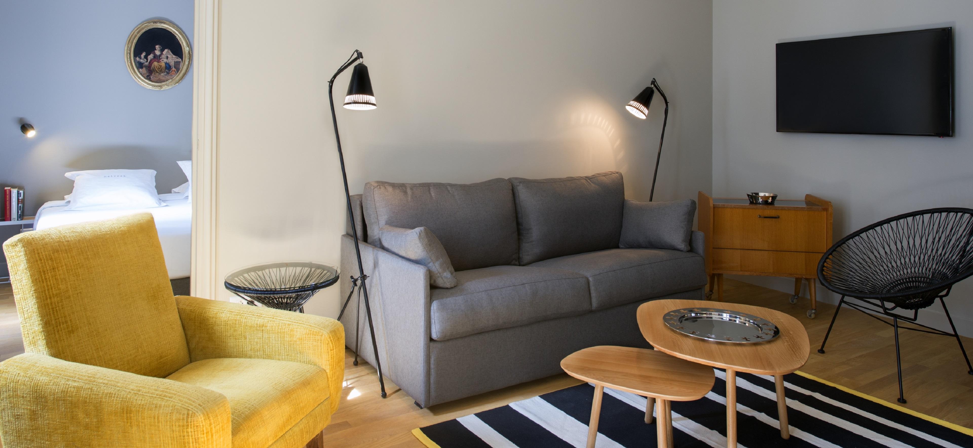 Suites&hôtel Helzear Champs-elysées 4*