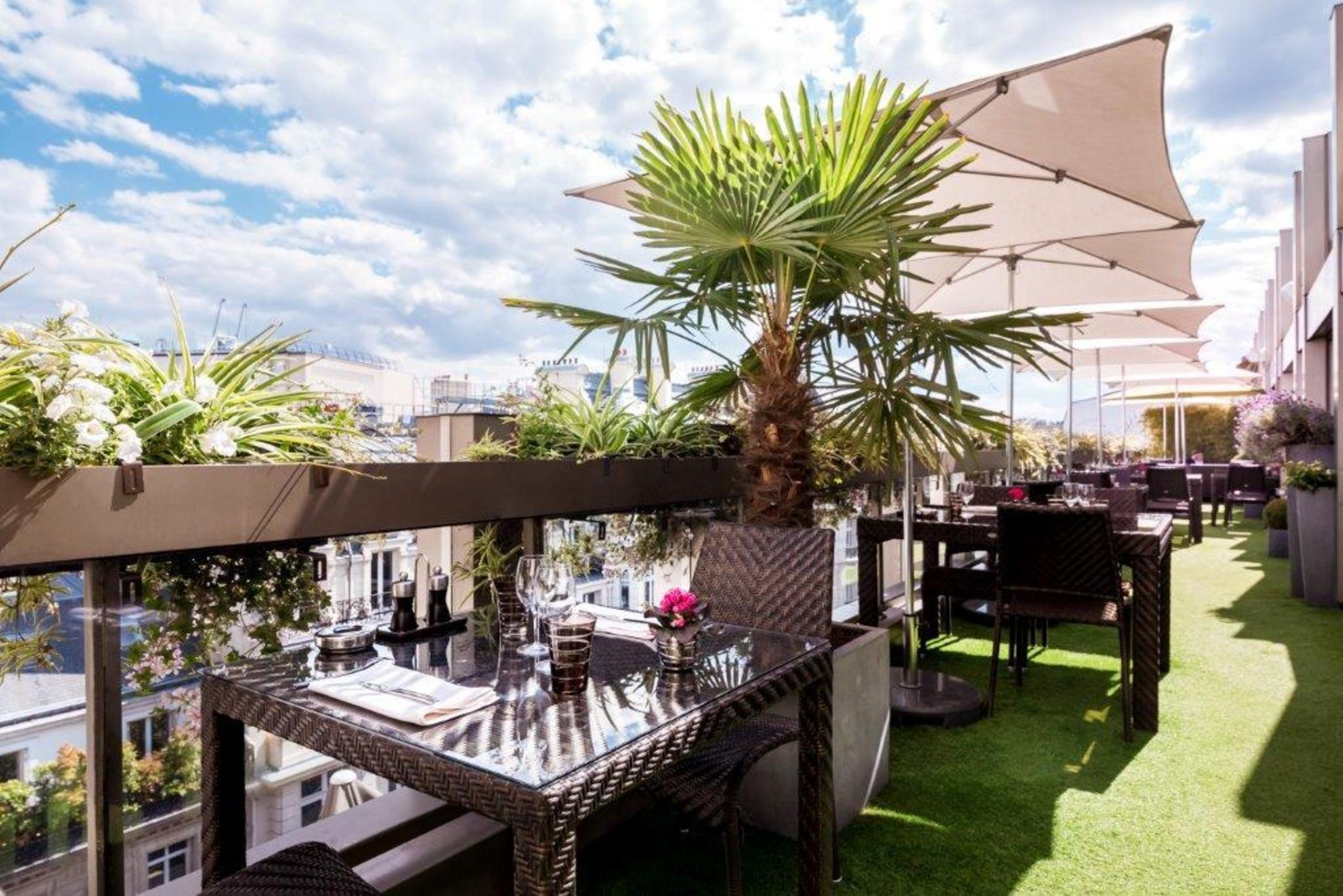 Hotel Warwick Champs-elysees 4*