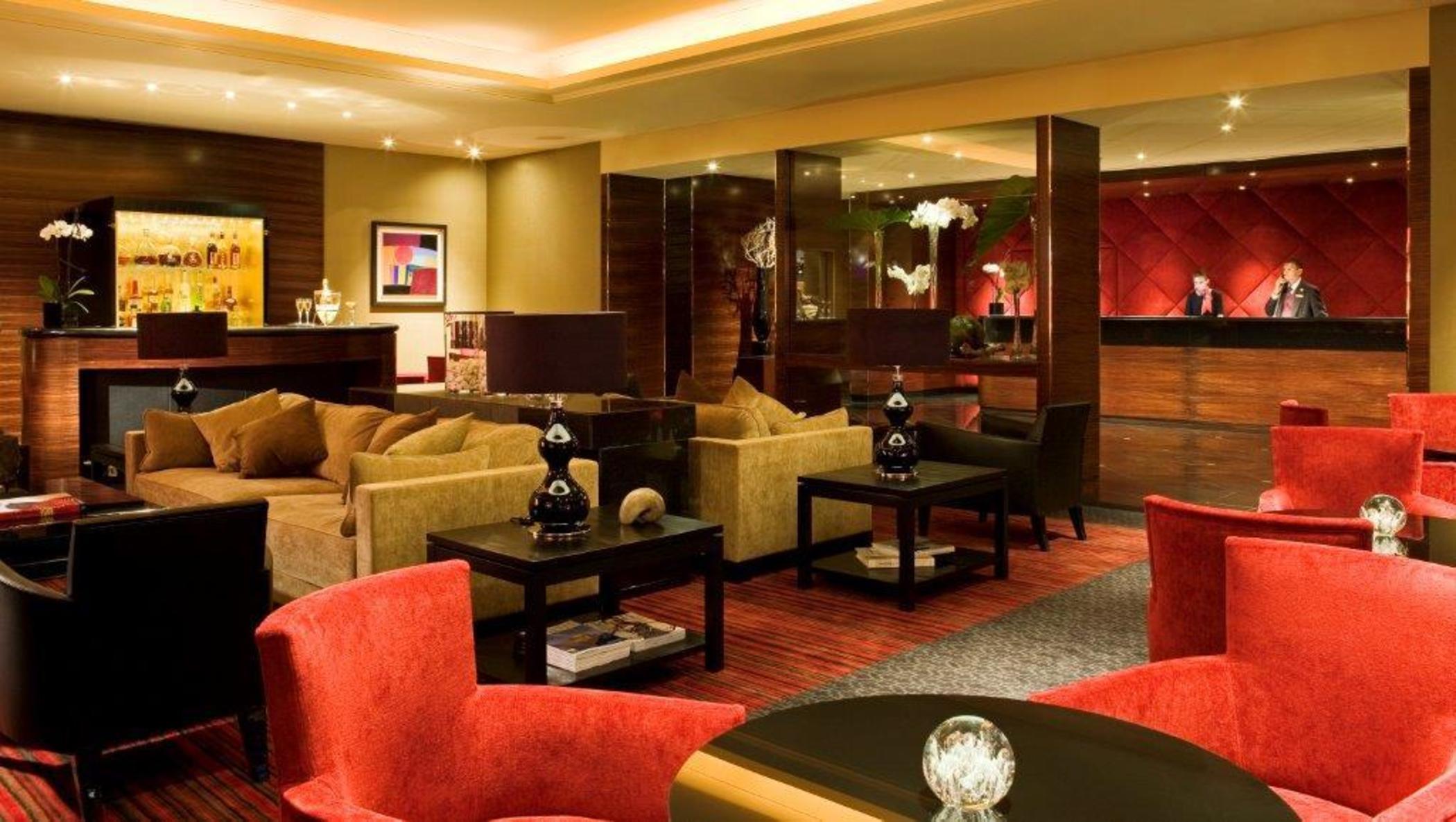 Warwick Champs-elysees 4*