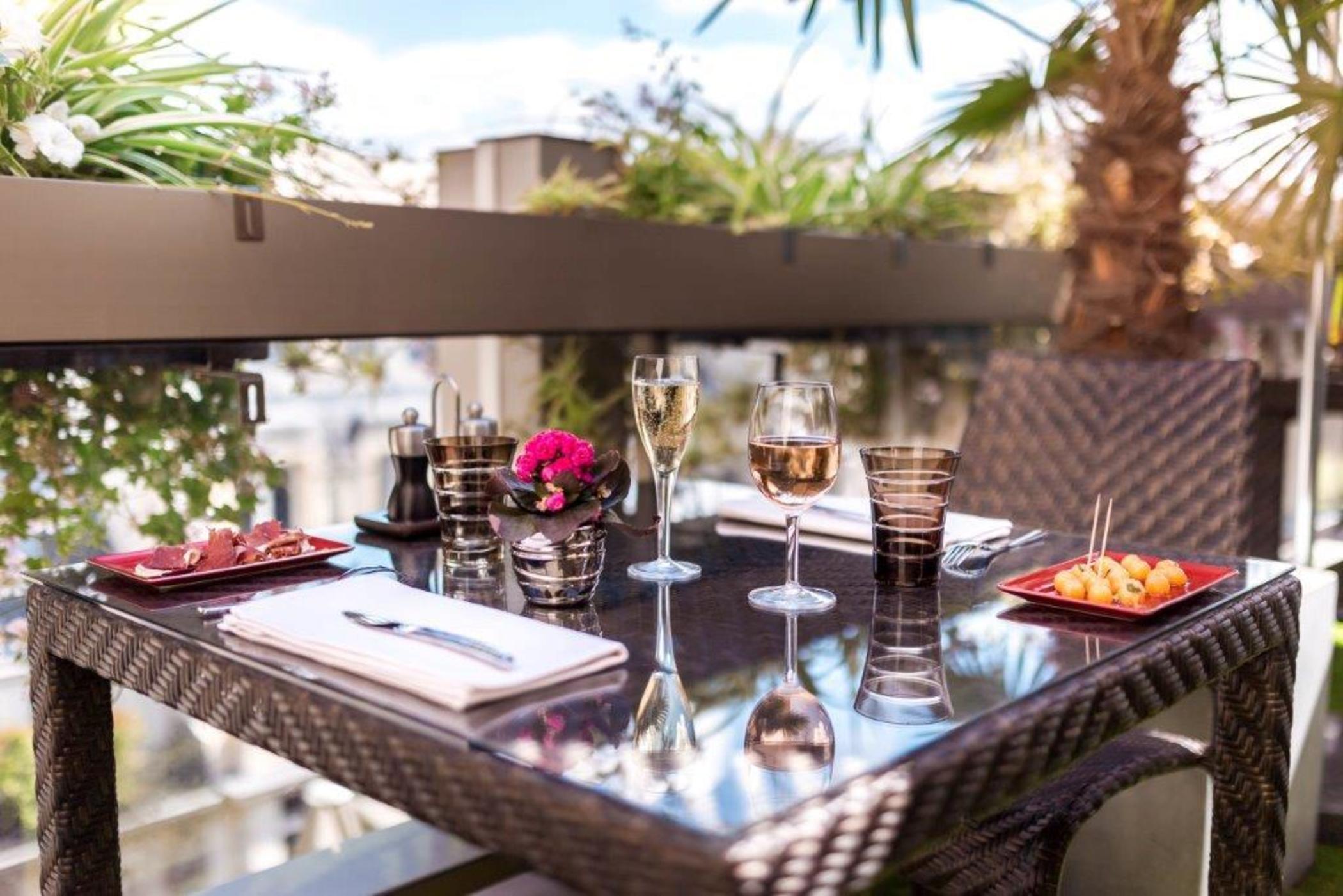 Warwick Champs-elysees Hotel