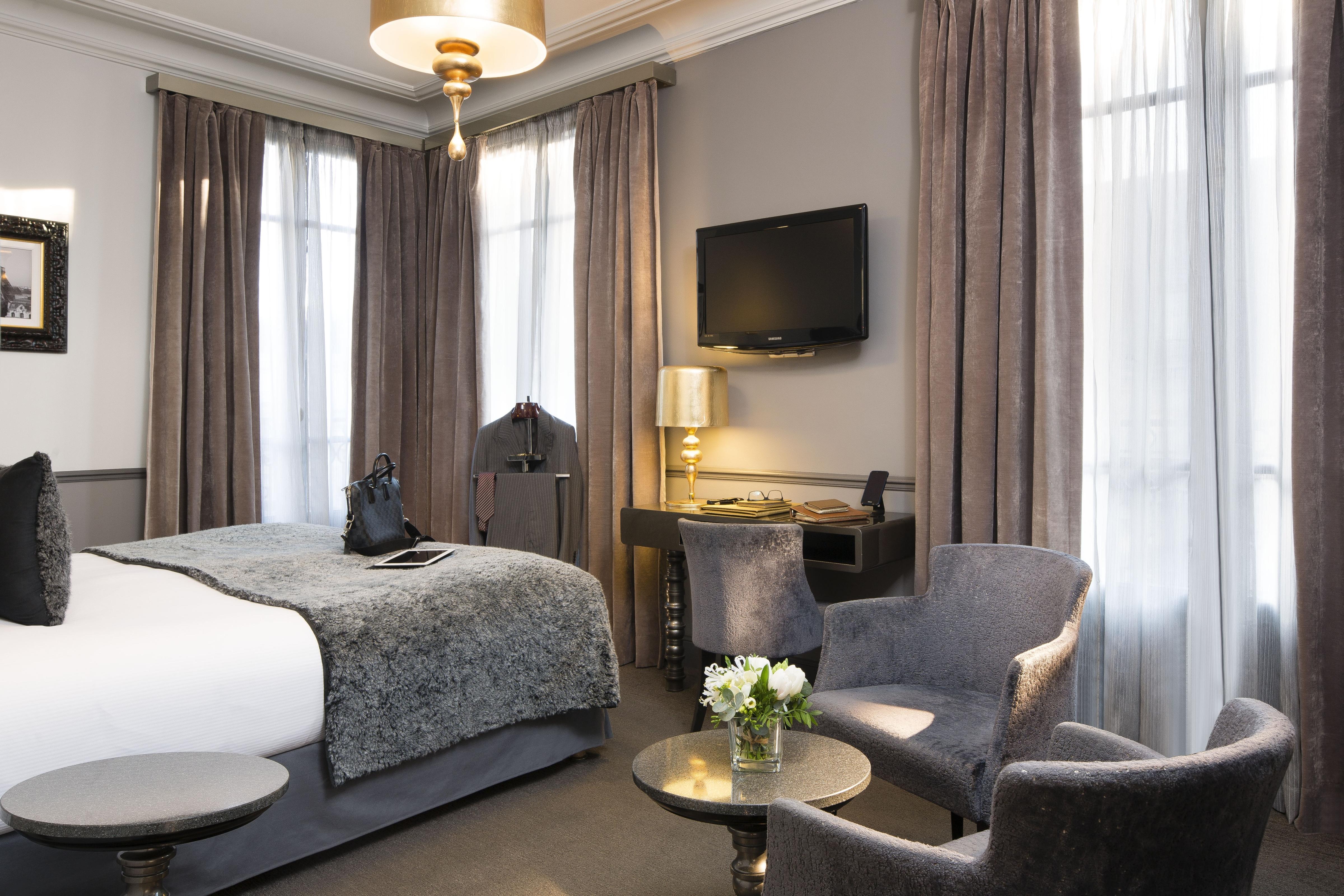Lumen Louvre 4*