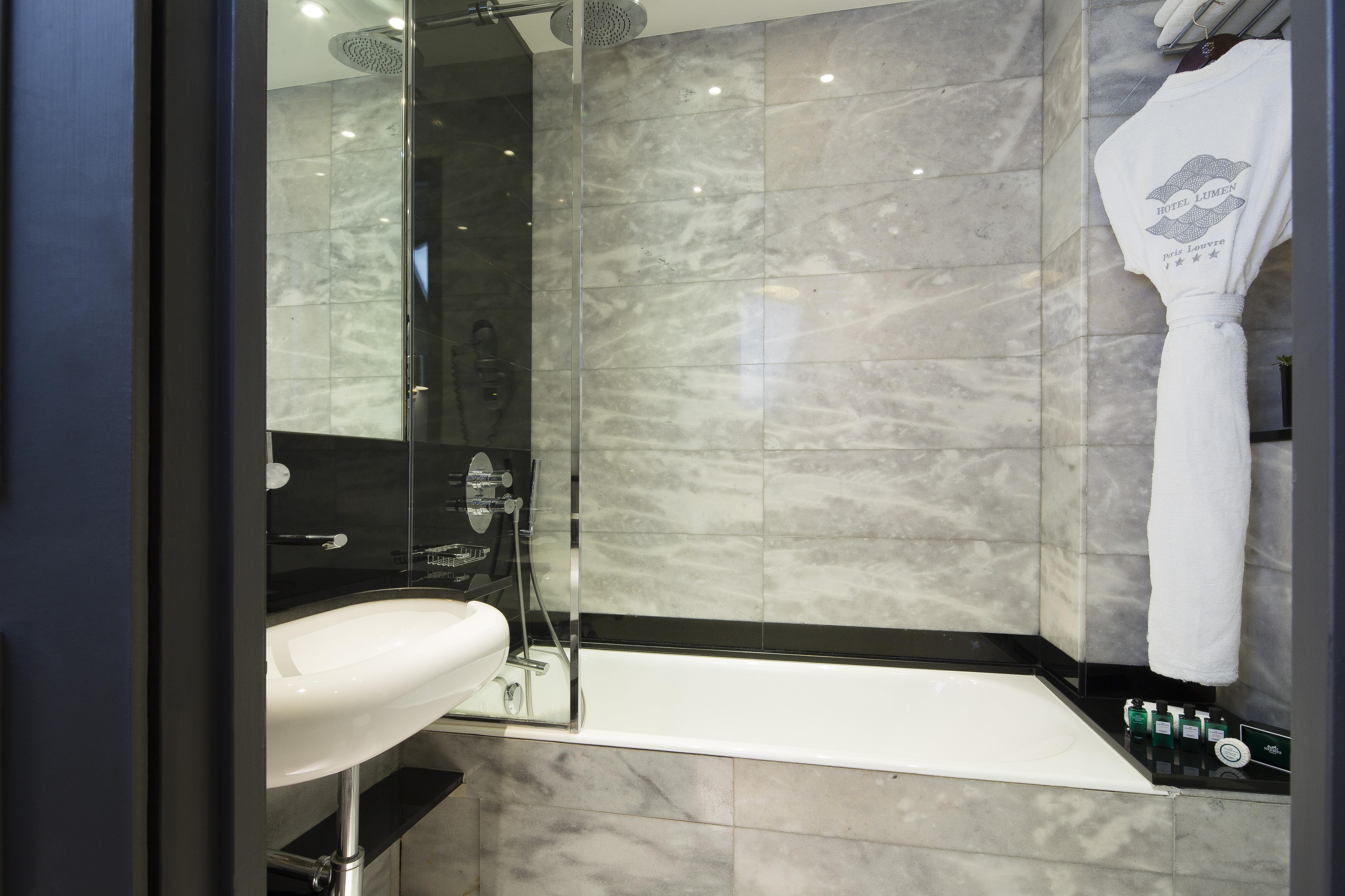 Lumen Louvre 4* Parigi