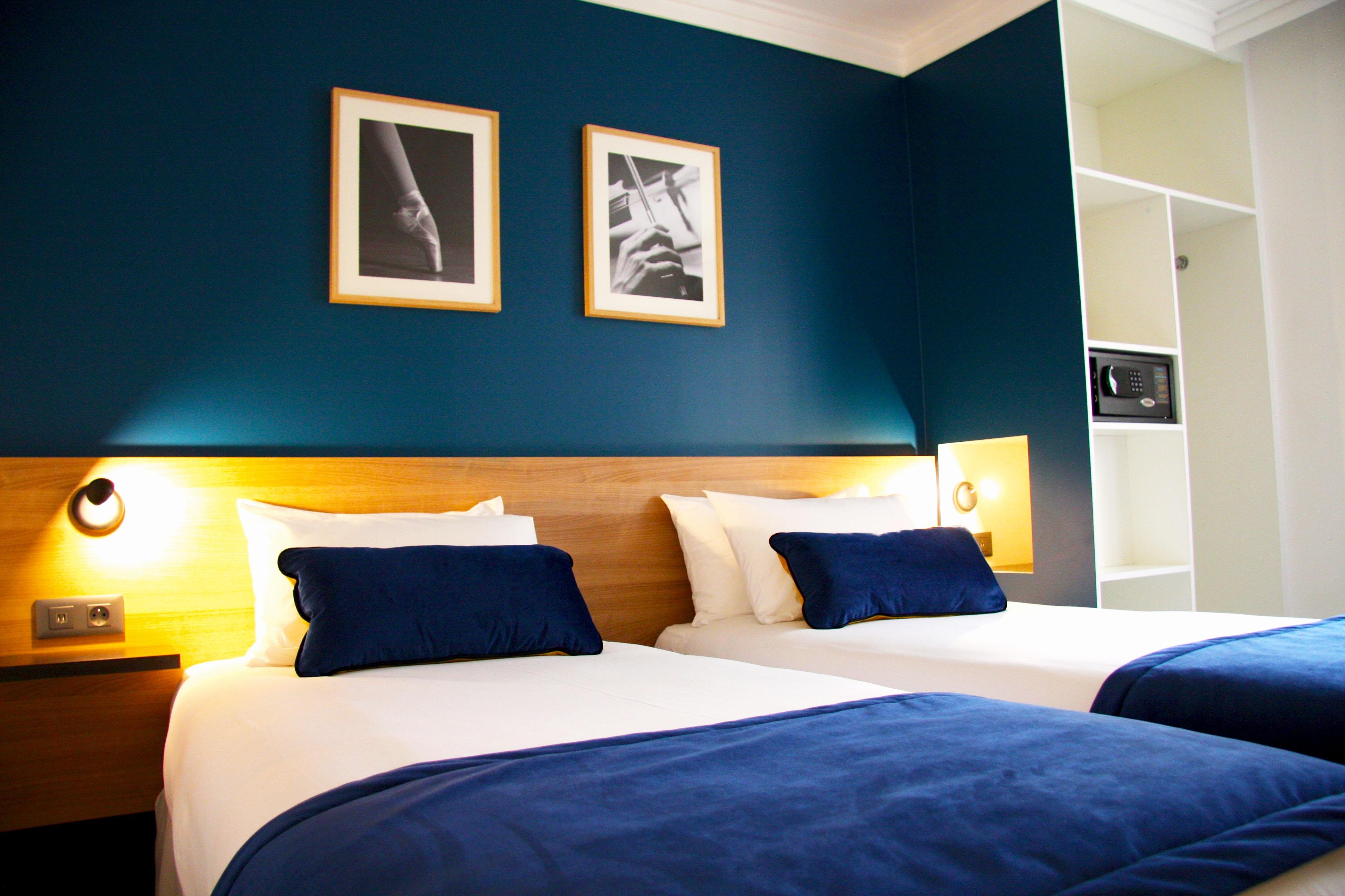 17 Batignolles Hotel