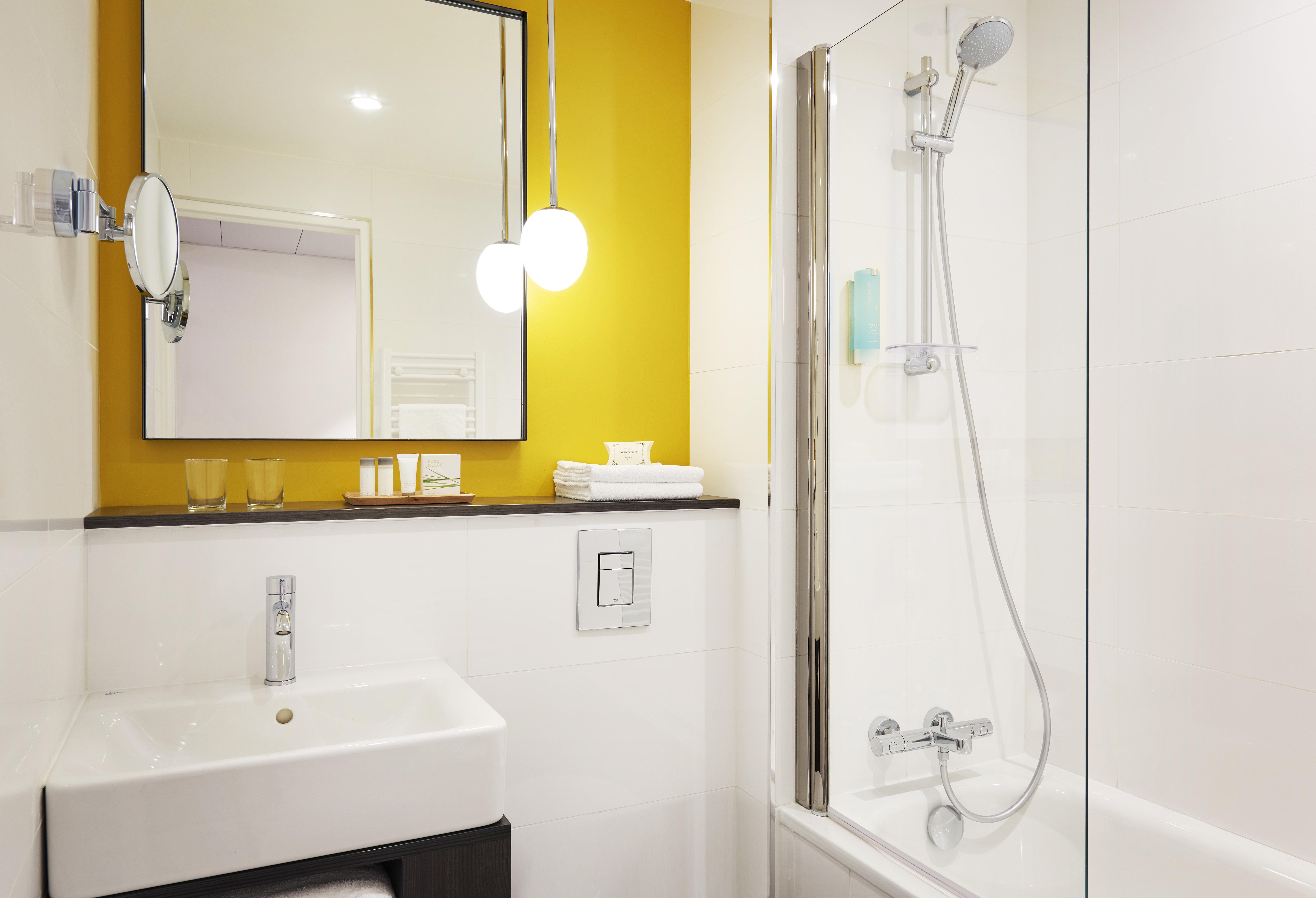 Hotel 17 Batignolles 3*
