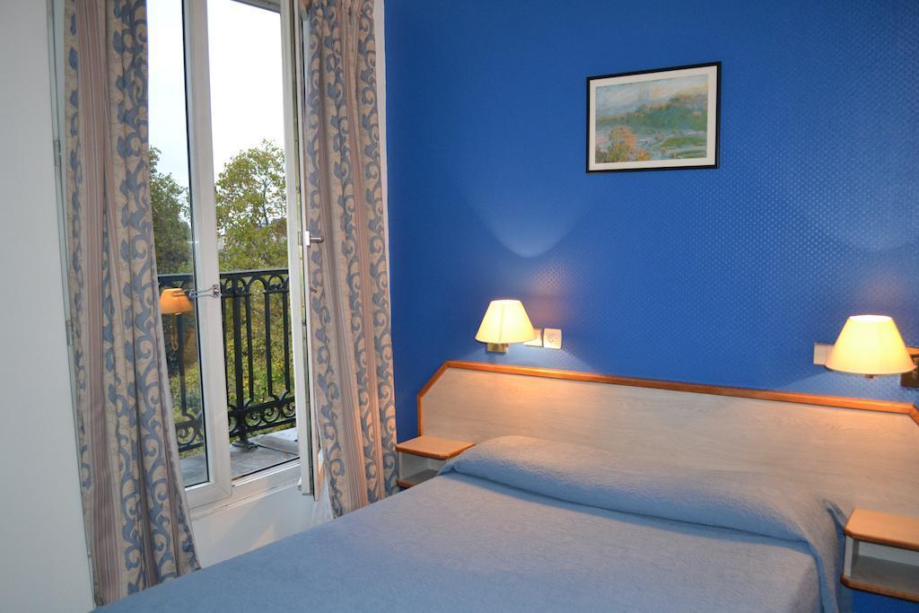 William's Opera 3* Parigi