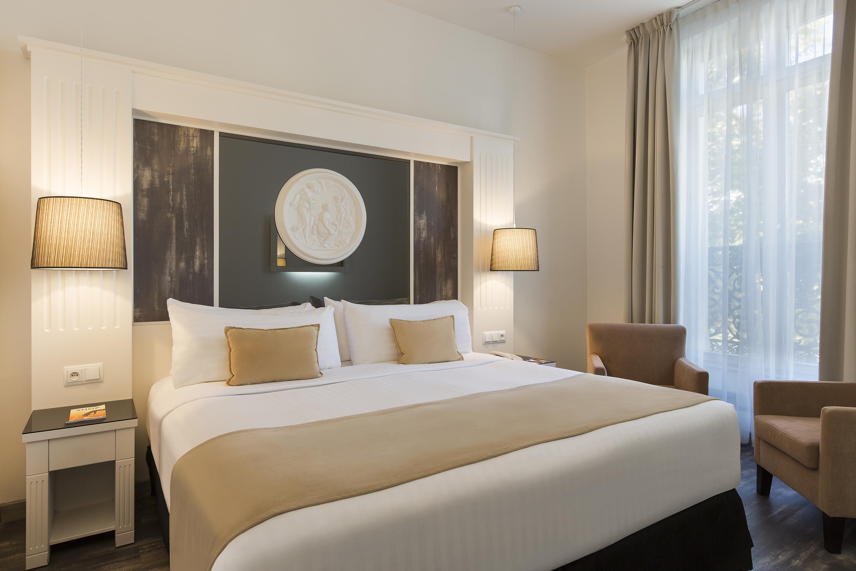 Opera Affiliated By Meliá Hotel 4*