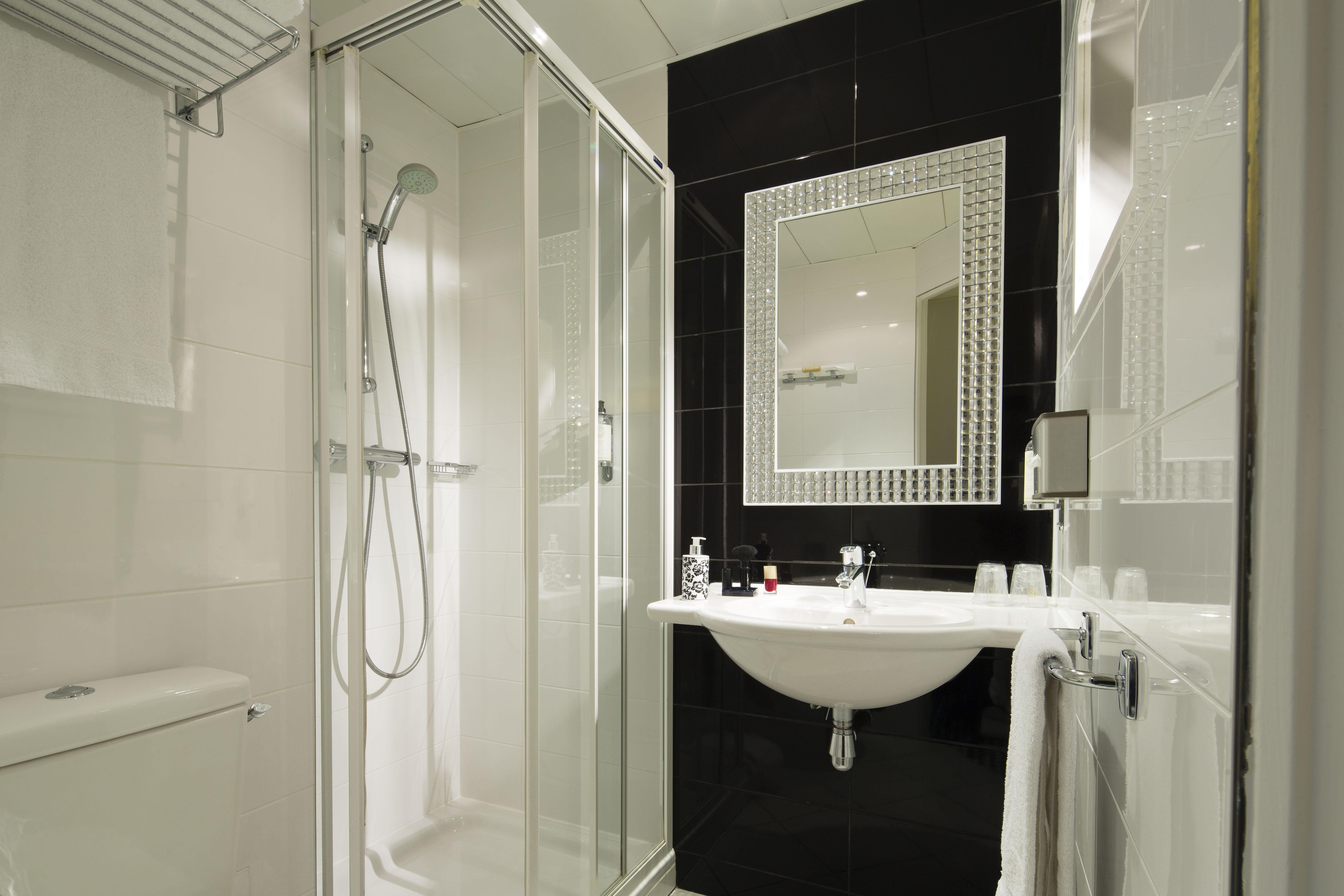 Western Anjou Lafayette Hotel 3*