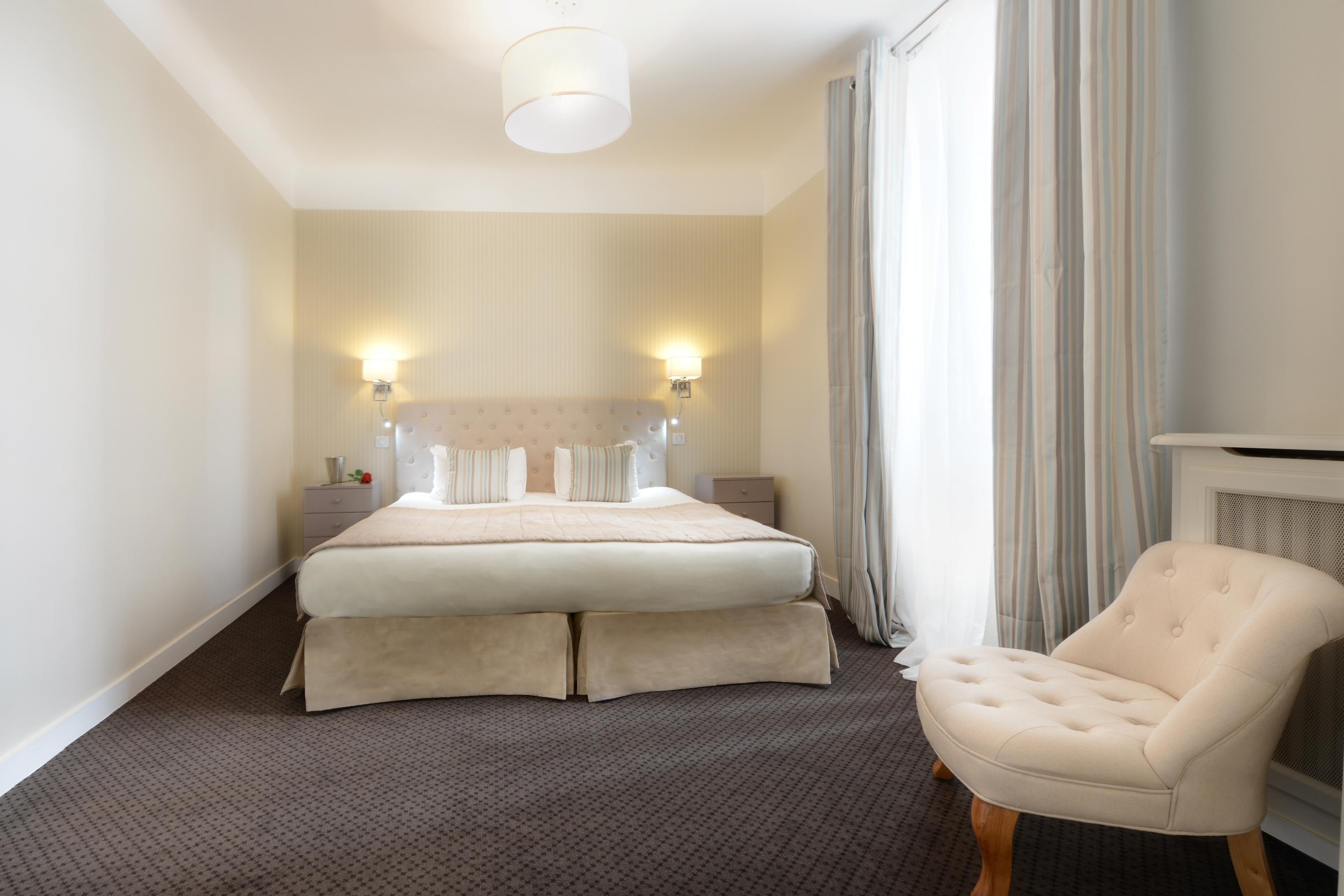 Hotel Des Batignolles Parigi
