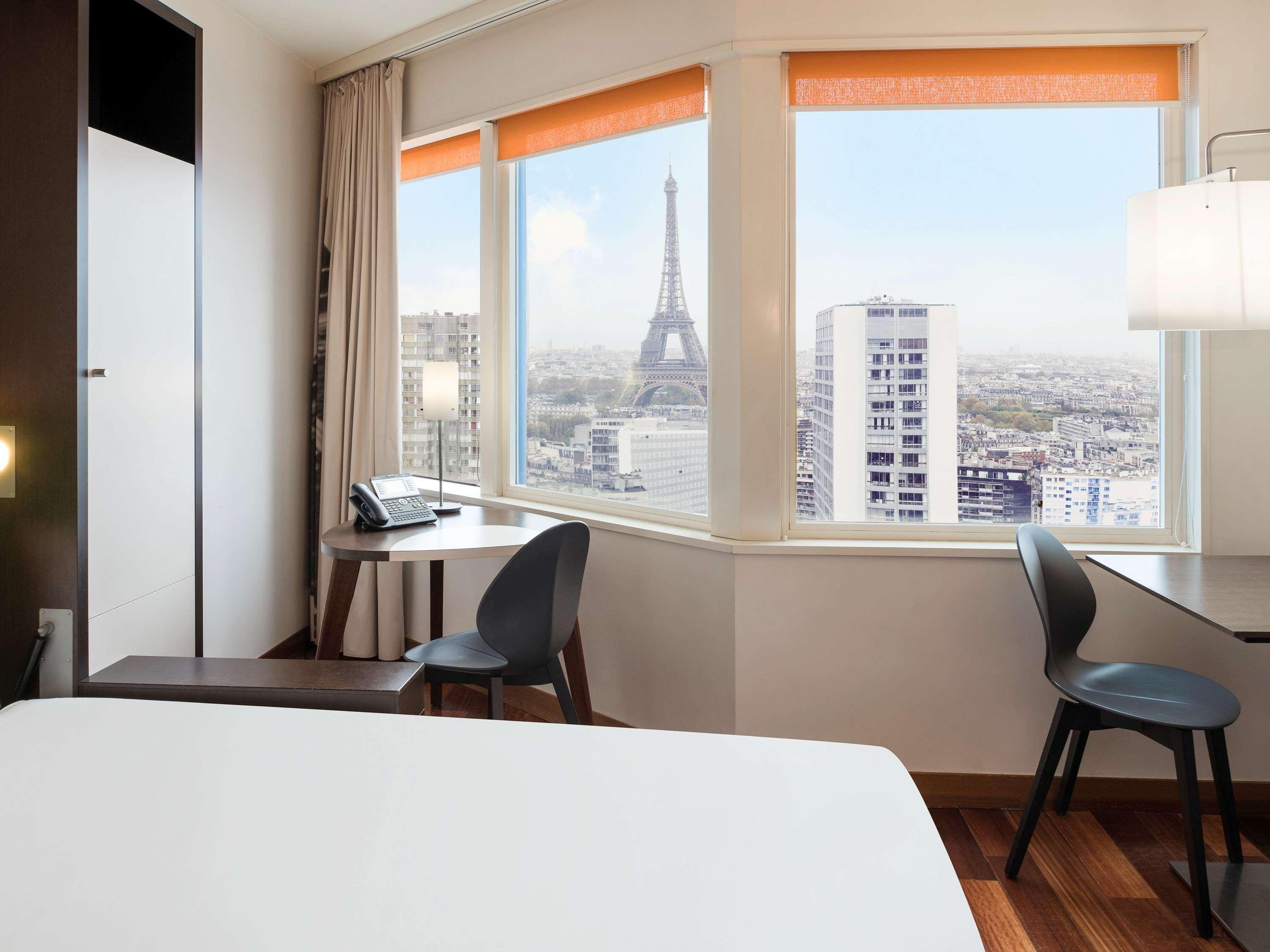Adagio Centre Tour Eiffel Aparthotel 4*