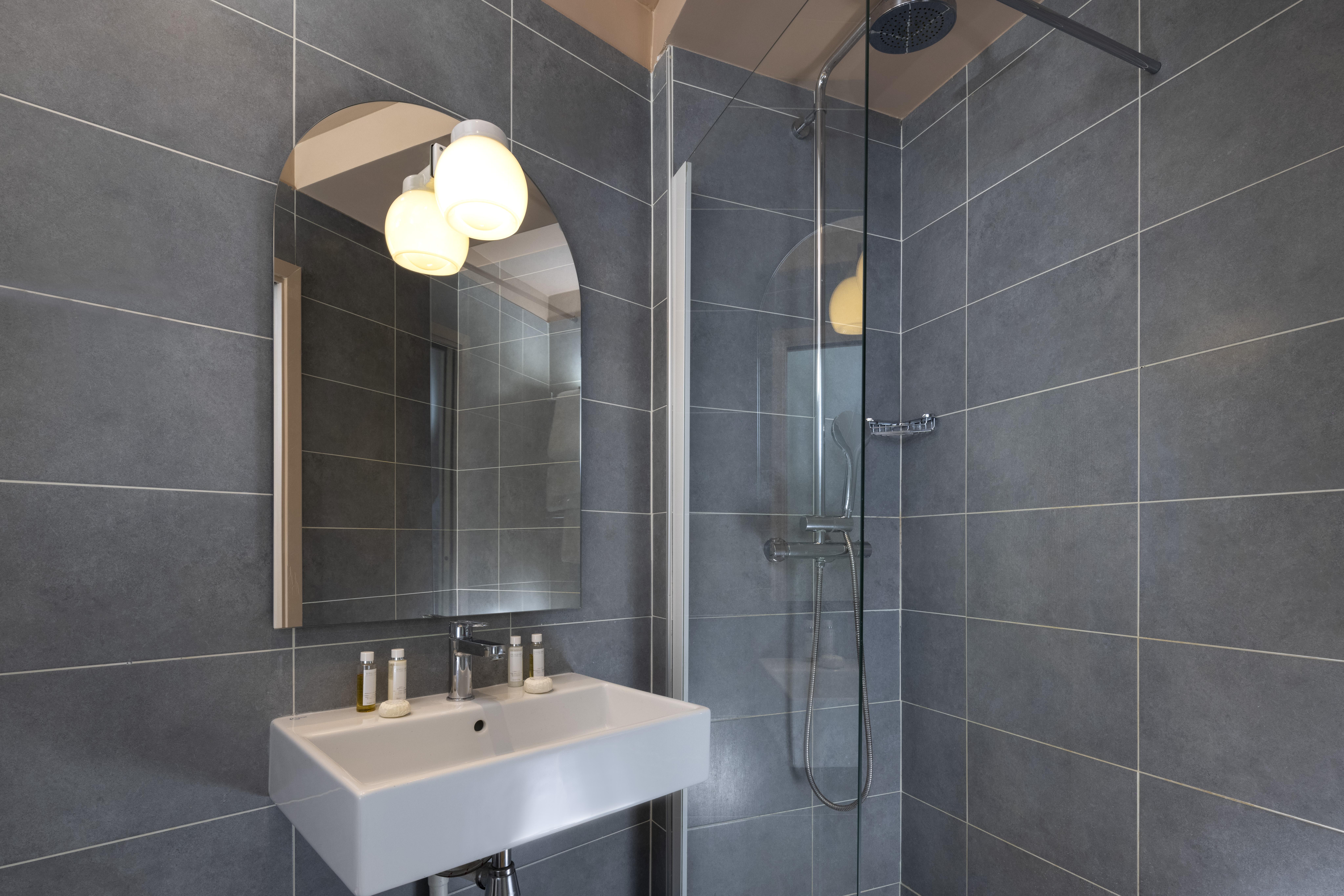 Fior D'aliza 3* Paris
