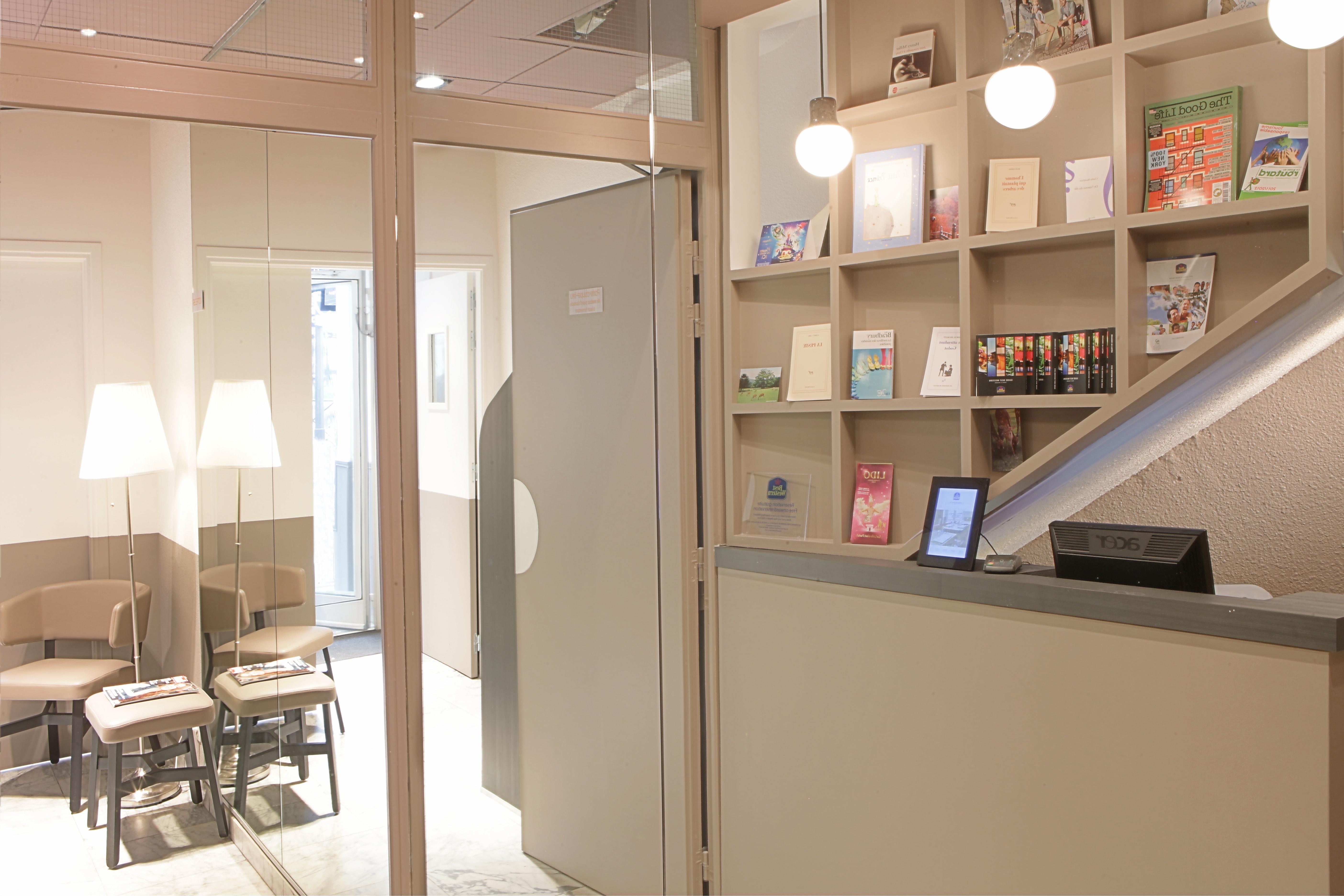 Hotel Contact Alize Montmartre Paris