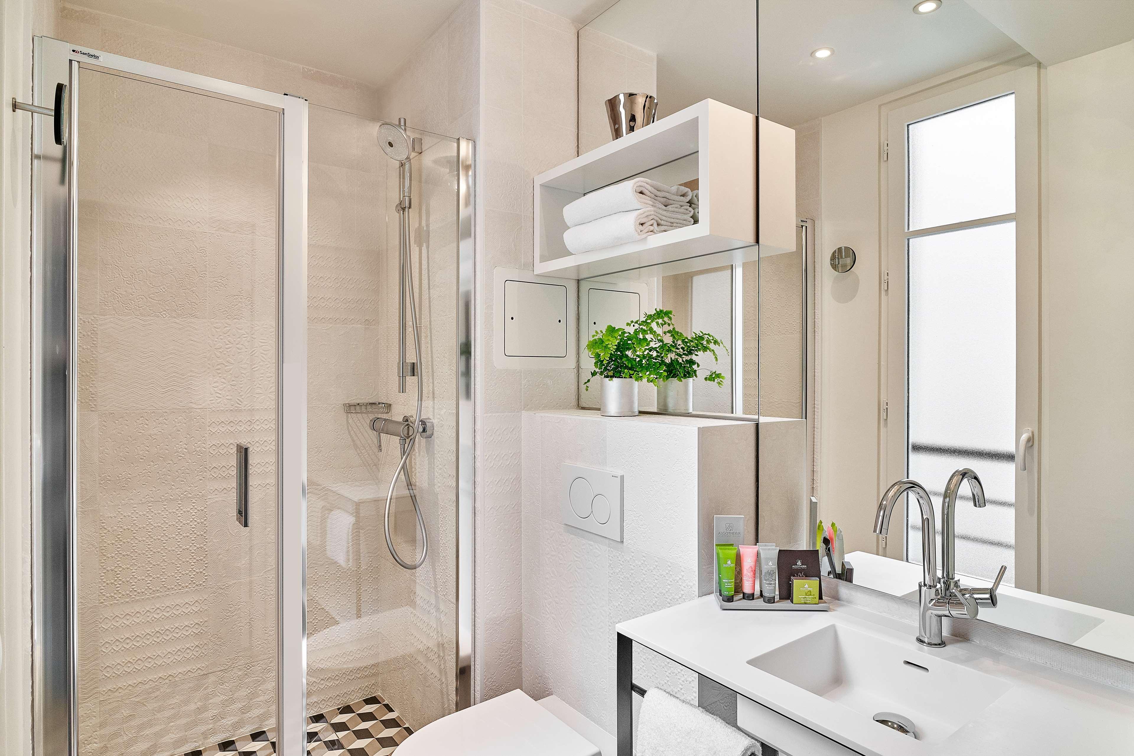 Joke - Astotel 3* Parigi