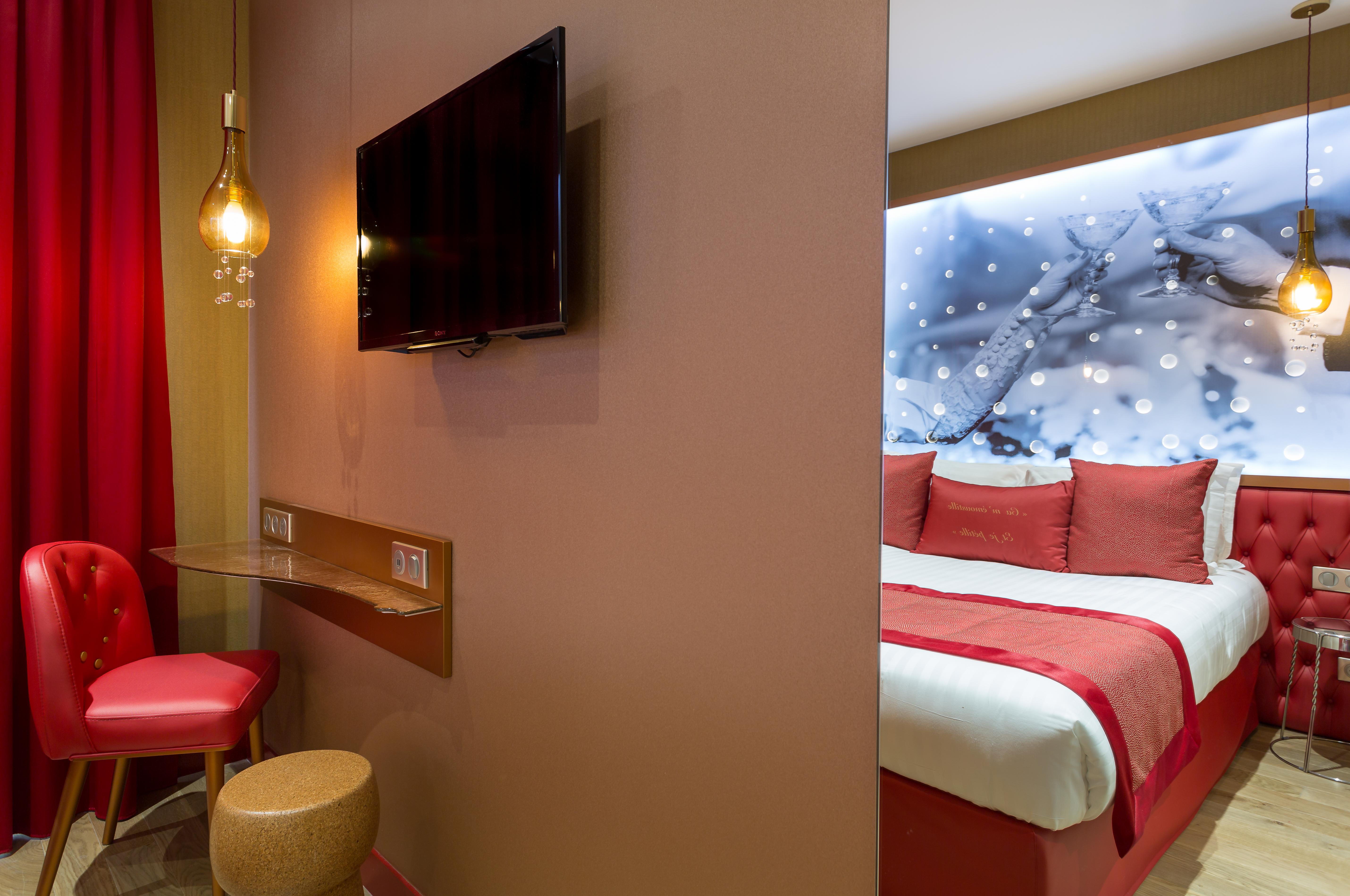 Les Bulles De Hotel