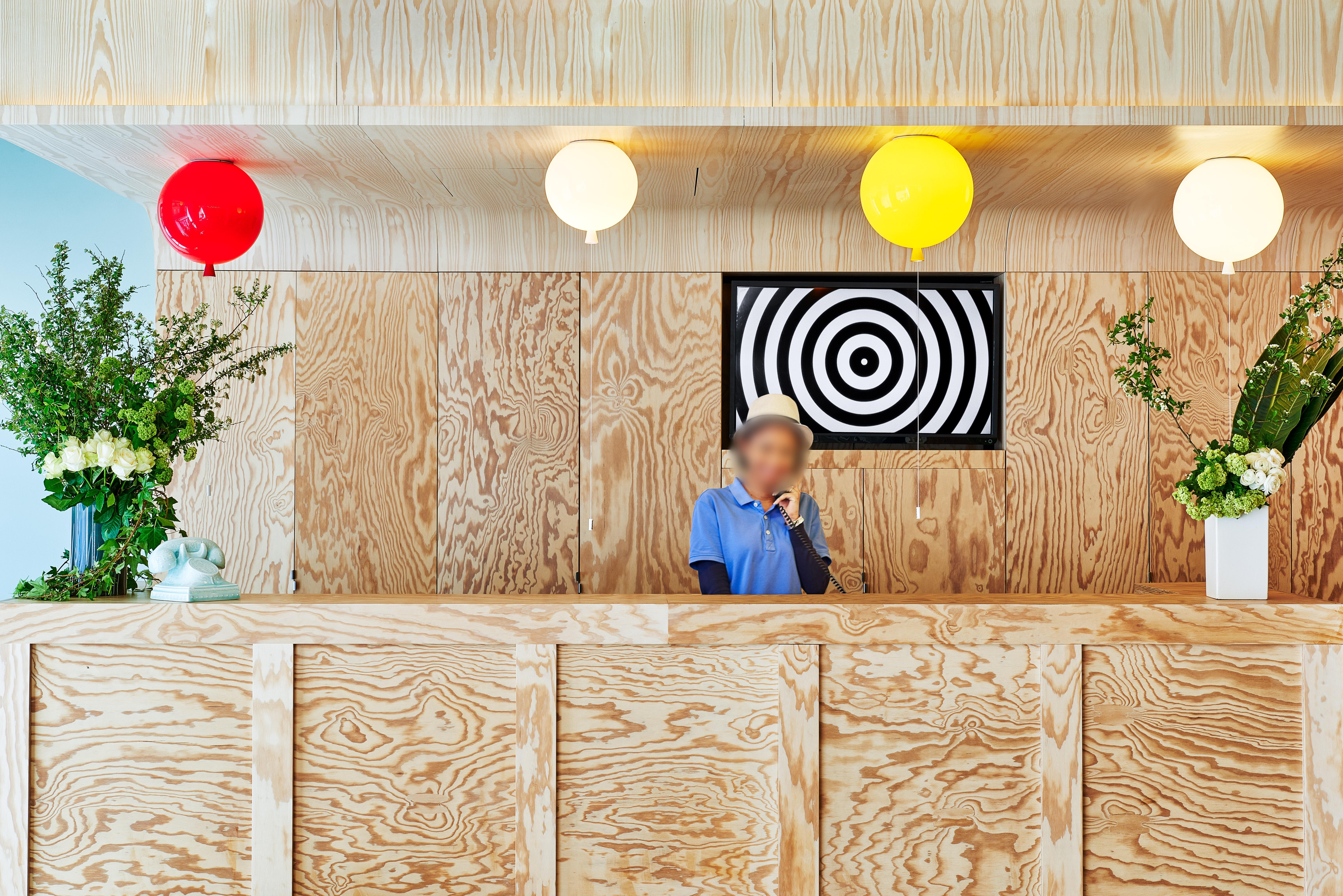 Joke - Astotel Hotel Parigi