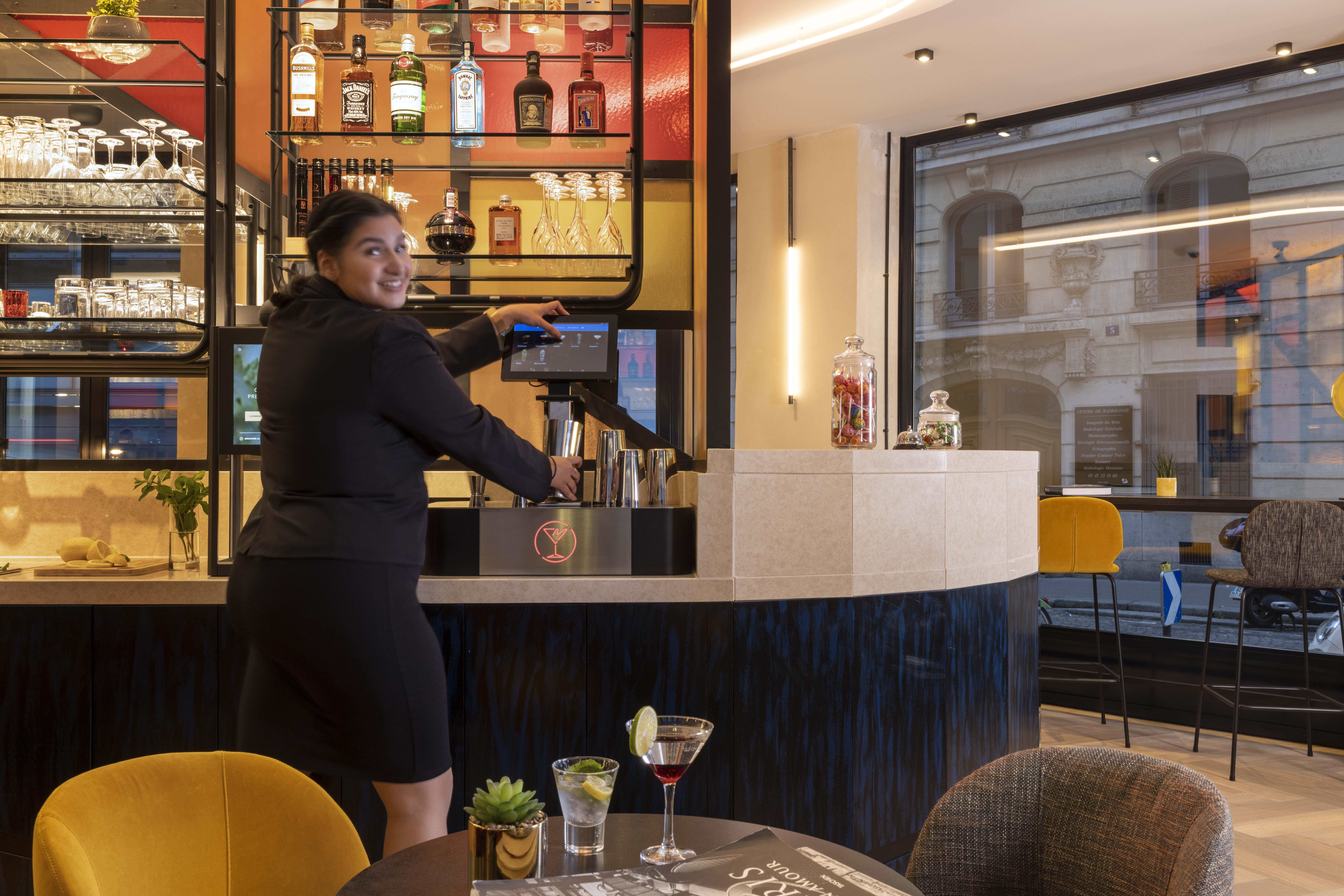 Le 12 Hotel