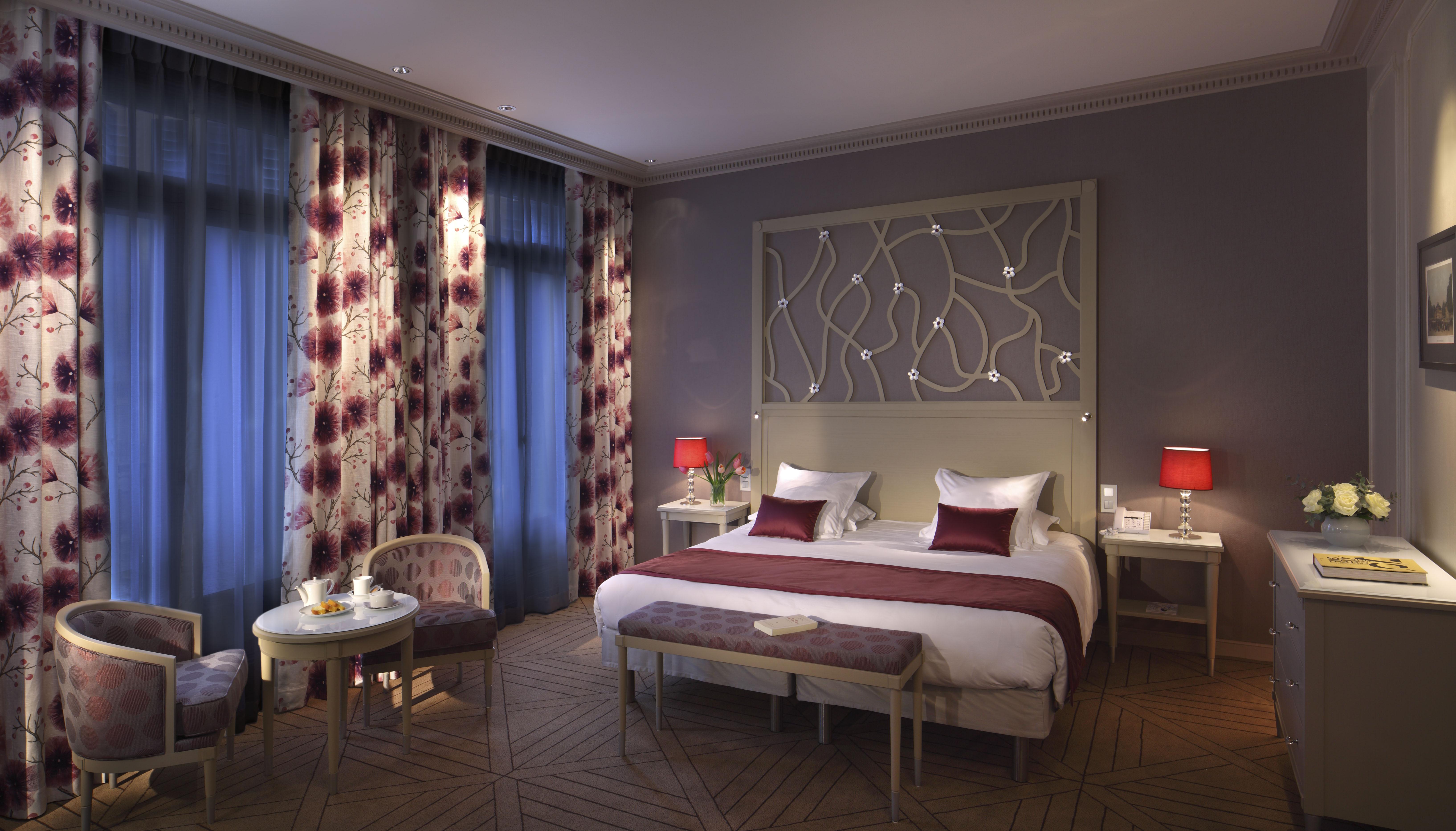Chateau Frontenac Hotel Paris