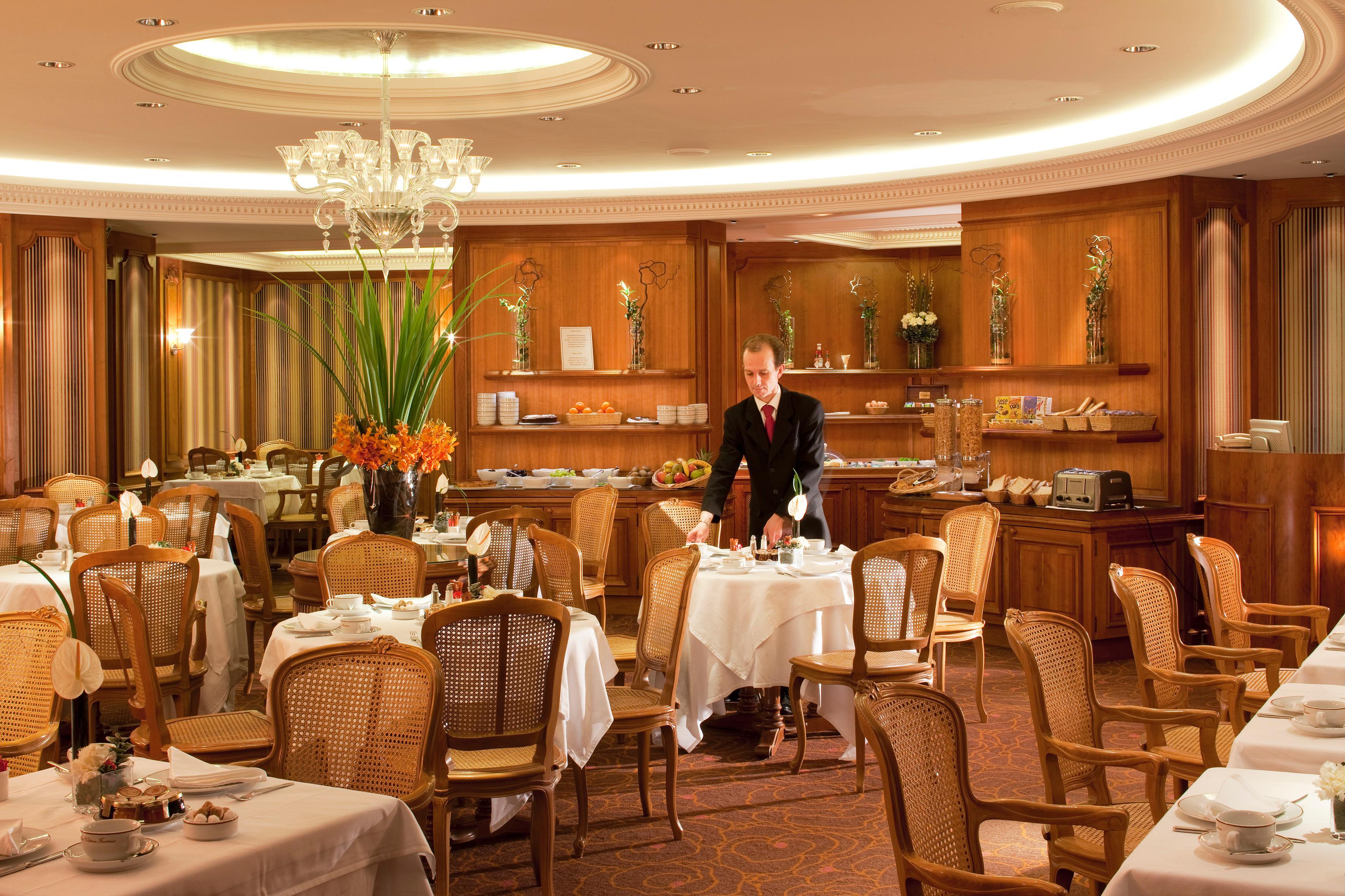 Chateau Frontenac Hotel 4*