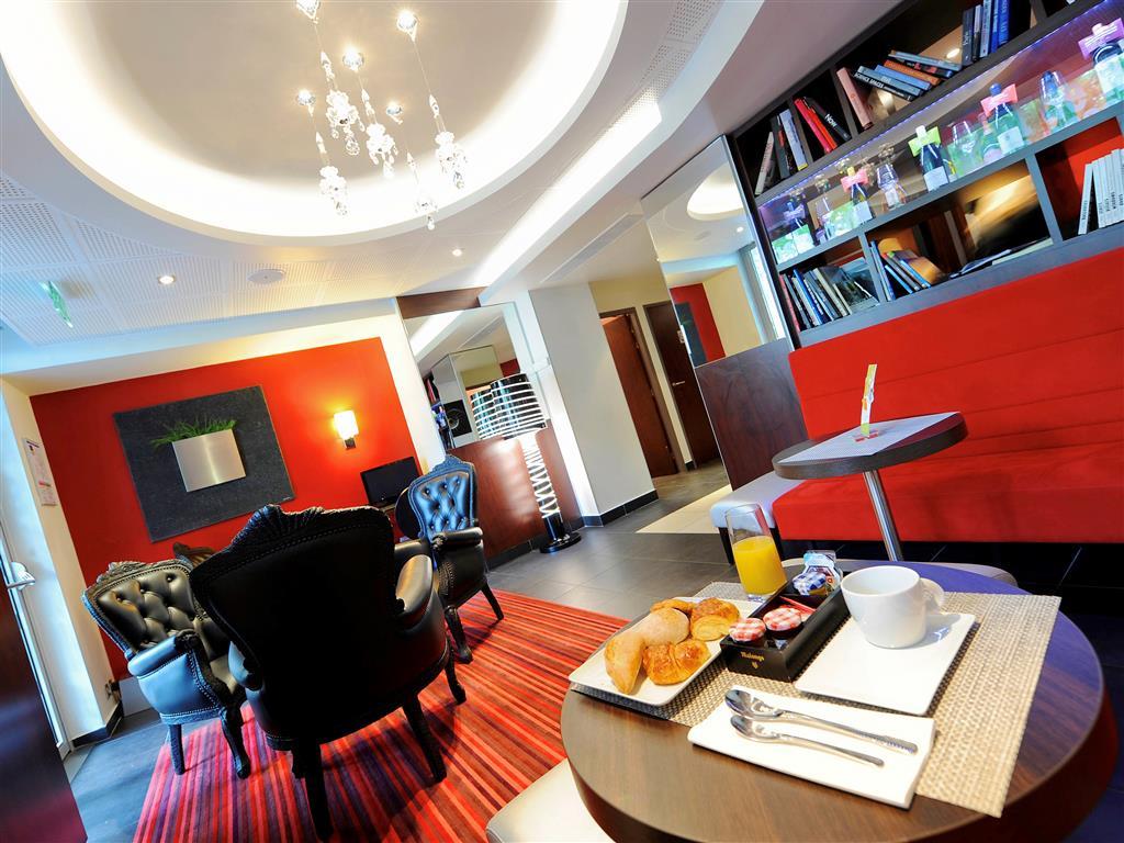 Hotel Mercure Tour Eiffel Pont Mirabeau 4*