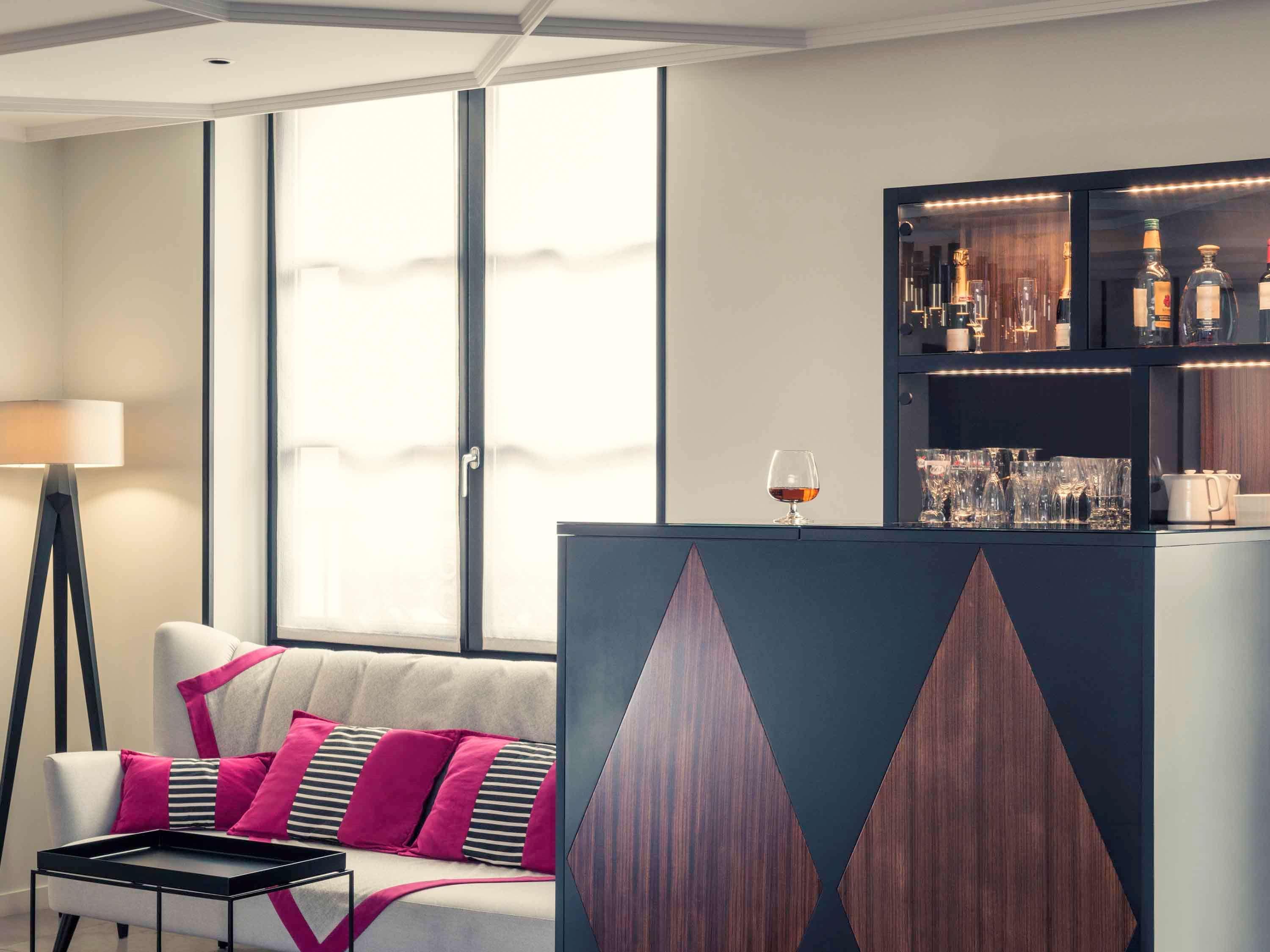 Mercure Arc De Triomphe Wagram
