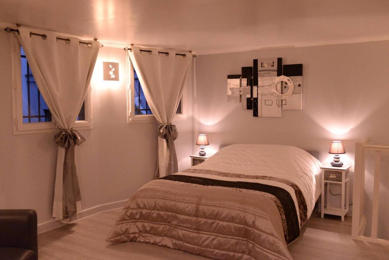 Apartment Beau Meuble 2min Du Moulin Rouge