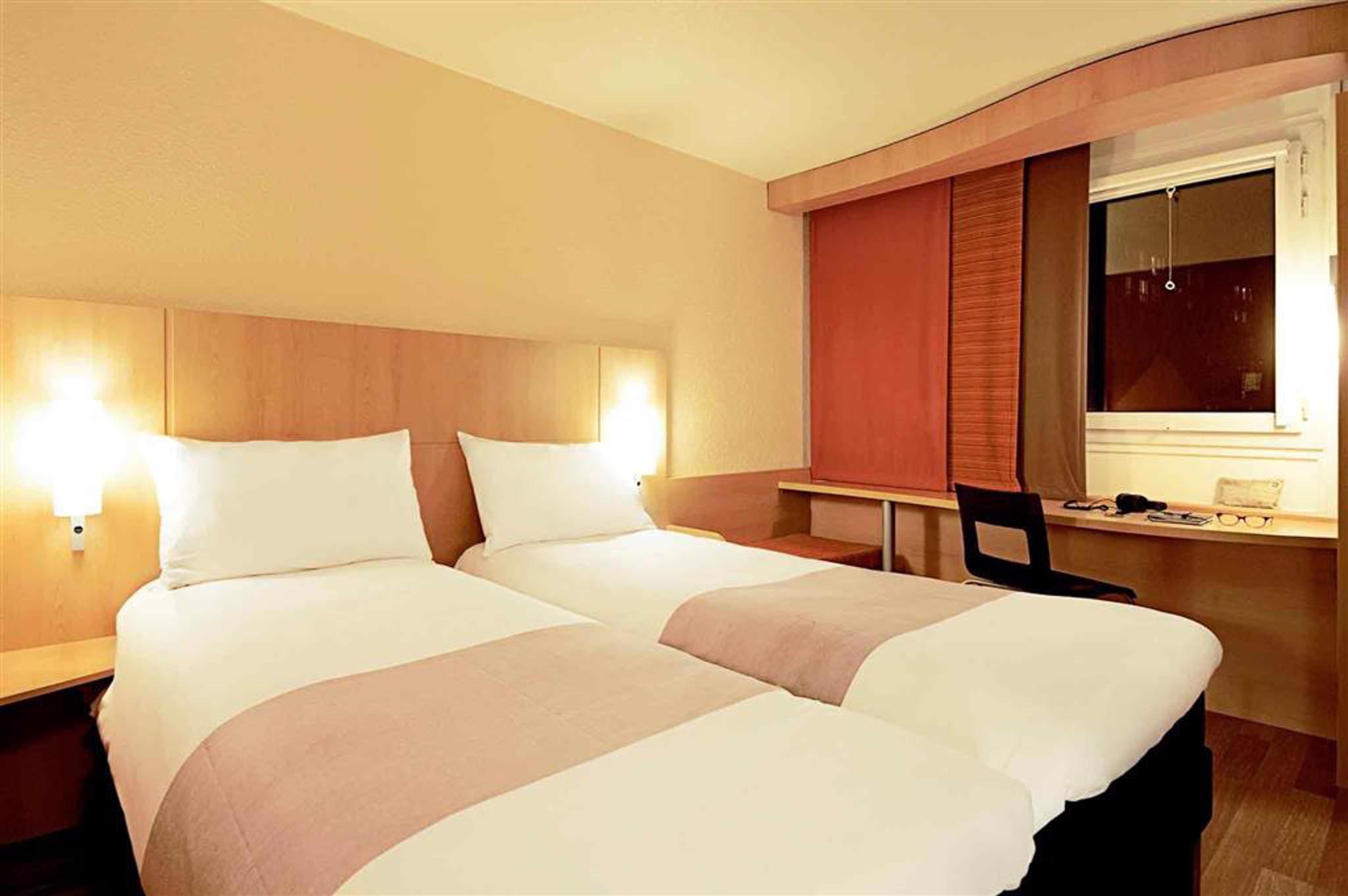 Hotel Ibis Ornano Montmartre Nord 18eme Paris