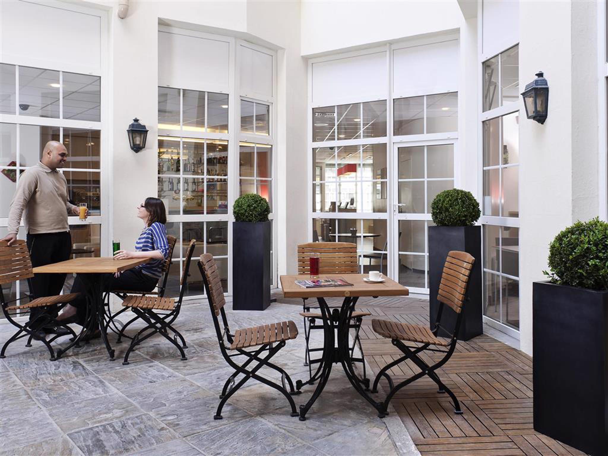 Ibis Ornano Montmartre Nord 18eme 3*