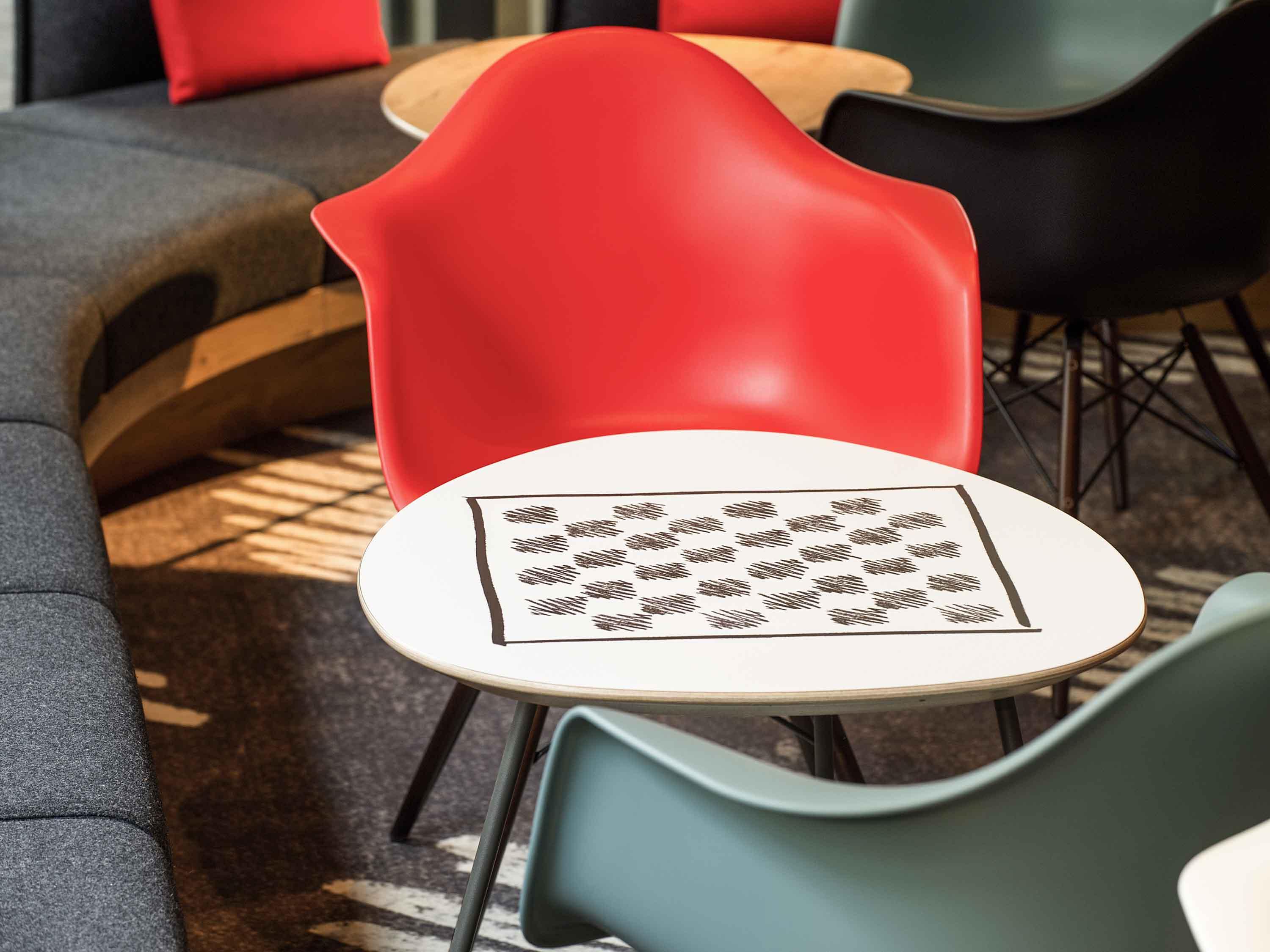 Hotel Ibis Canal Saint Martin Parigi