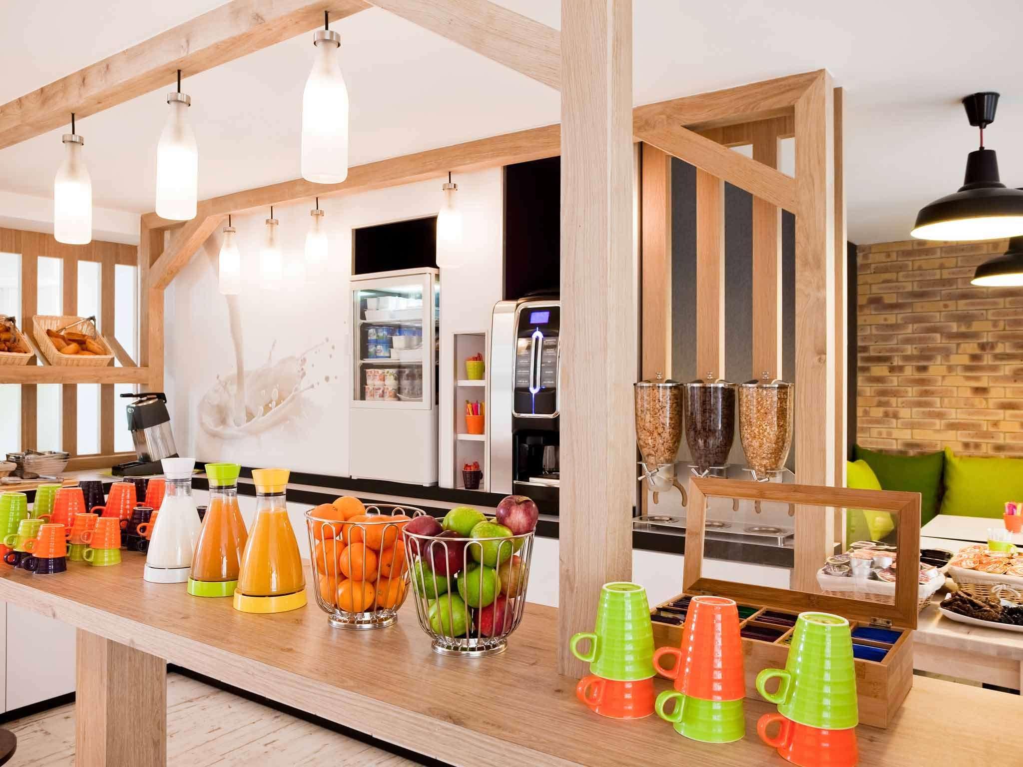 Hotel Ibis Styles Buttes Chaumont 3*