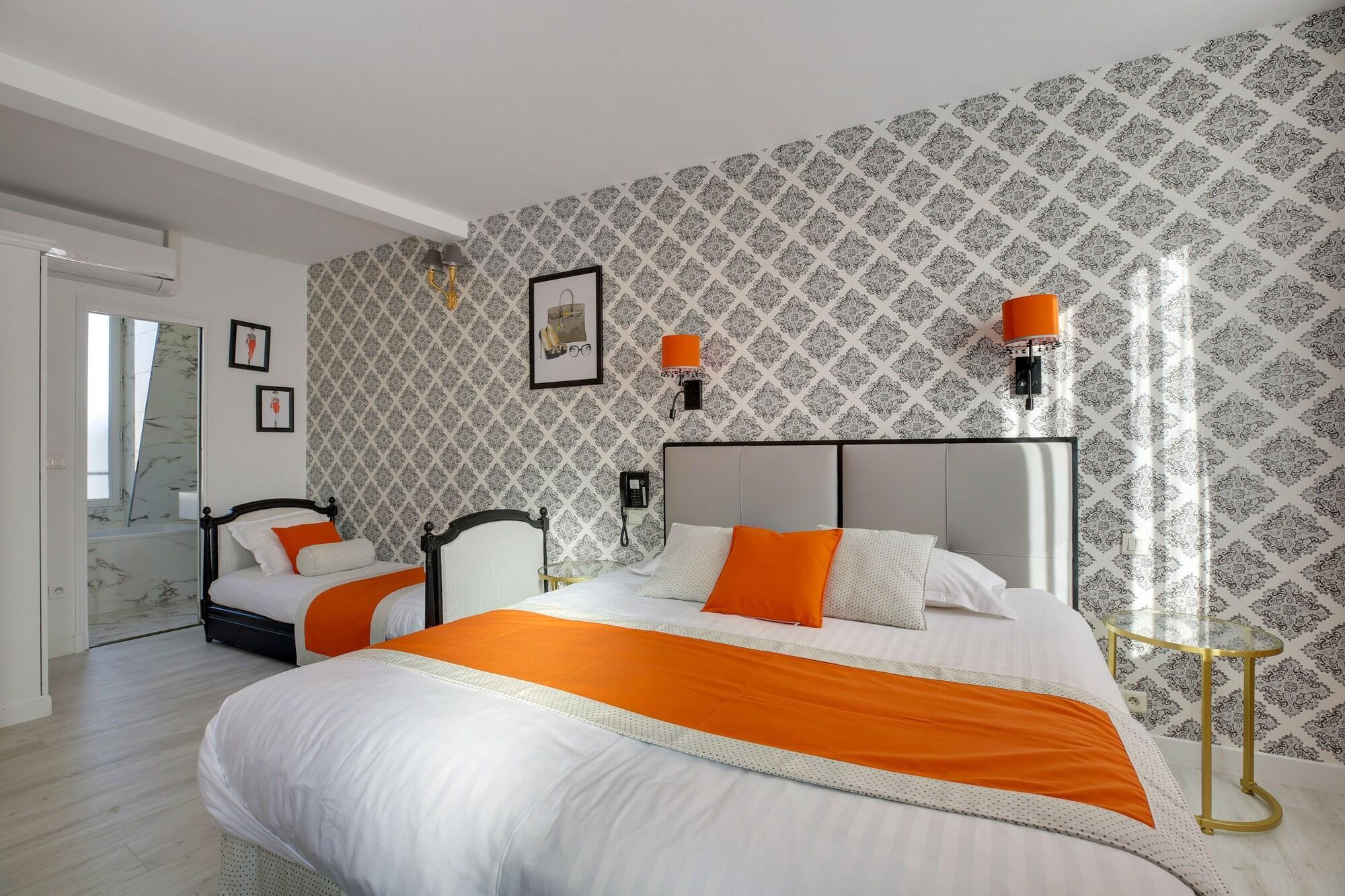 Riviera Elysees Hotel 3*